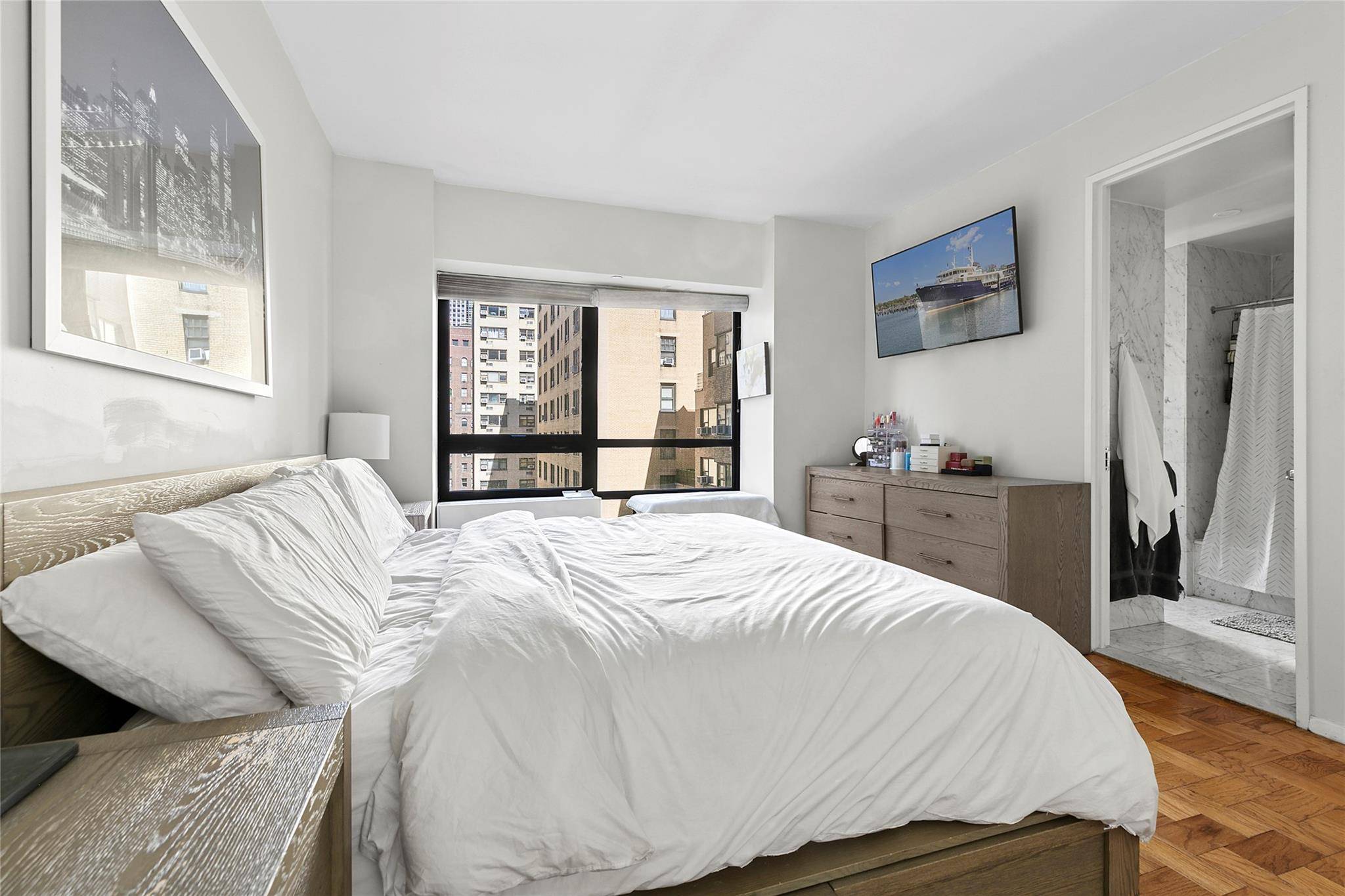 New York (manhattan), NY 10022,415 E 54th ST #10E