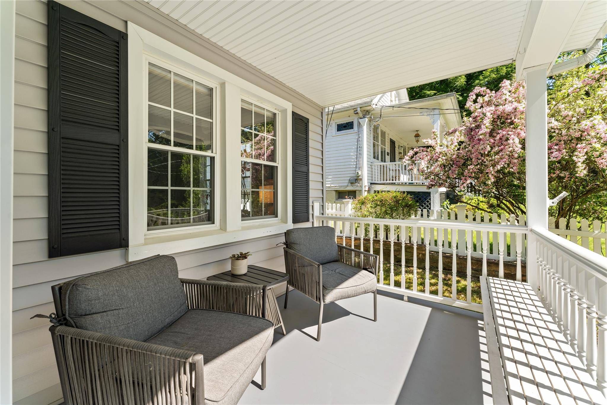 Dobbs Ferry, NY 10522,27 Luzern RD
