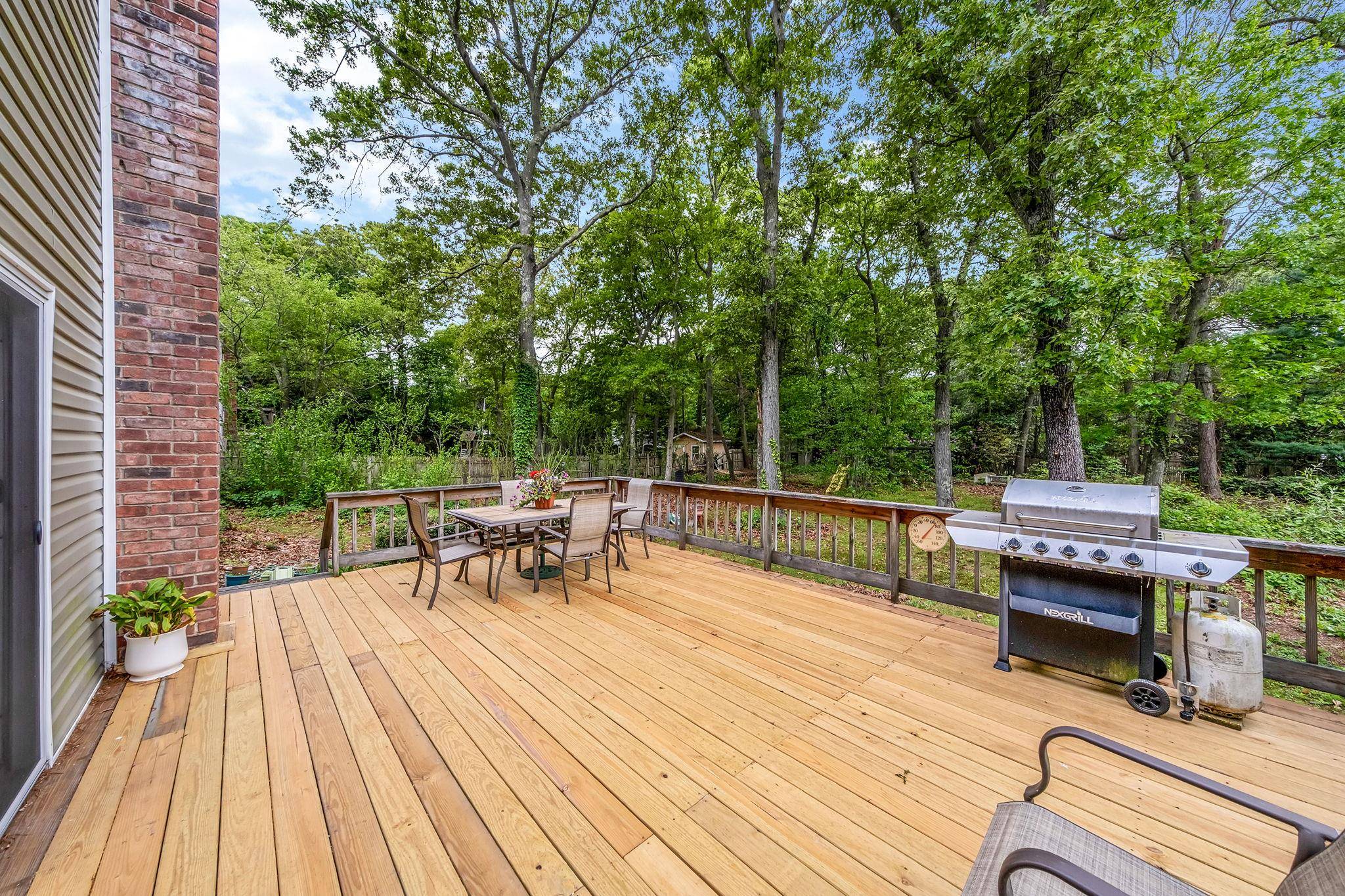 Miller Place, NY 11764,6 Washington AVE