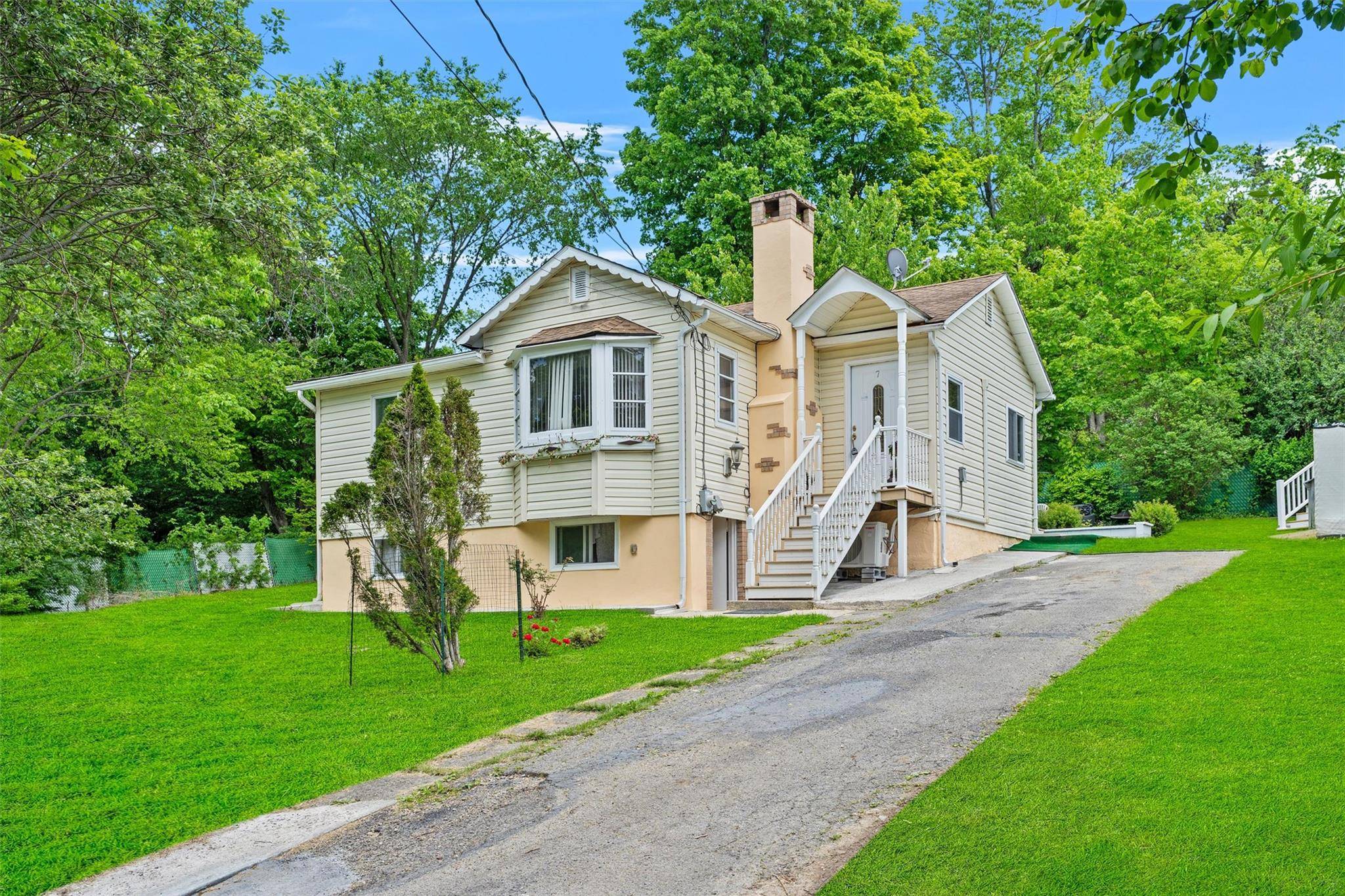 Monroe, NY 10950,7 Crestwood TRL