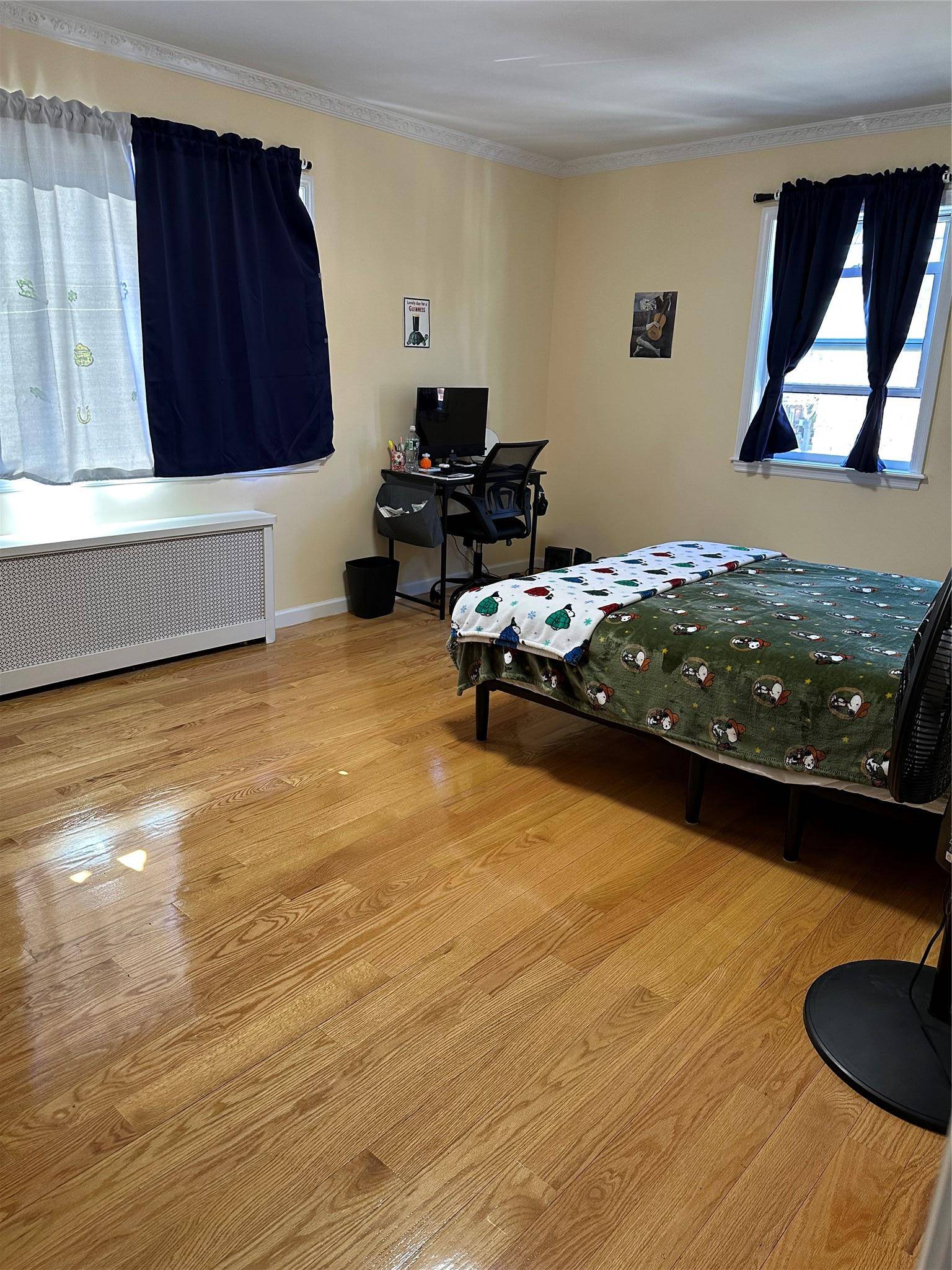 Fresh Meadows, NY 11366,76-41 170th ST #2nd Fl