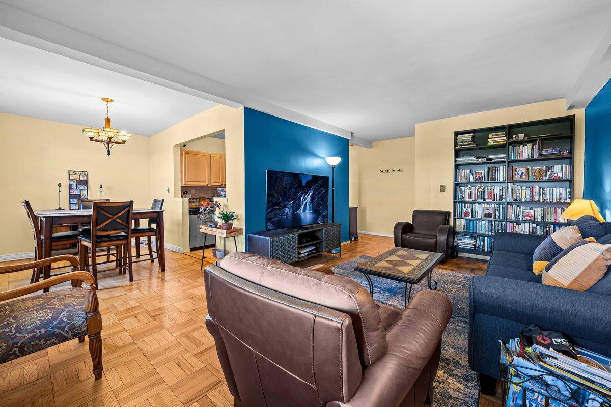 Bronx, NY 10471,5500 Fieldston RD #7EE
