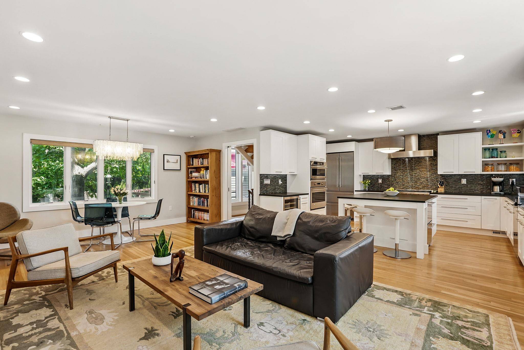 Larchmont, NY 10538,2 Lundy LN