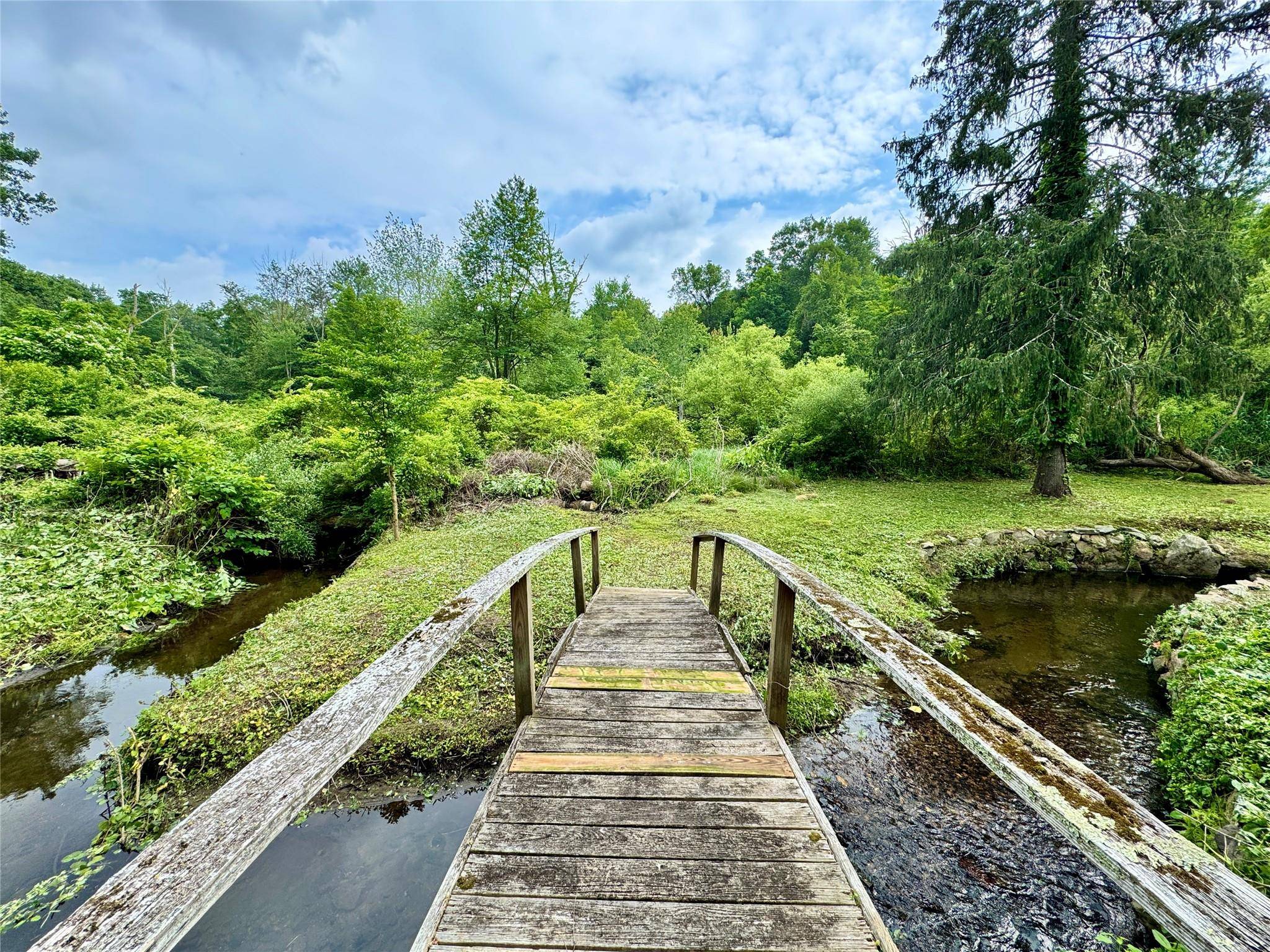 Mount Kisco, NY 10549,210 Seven Bridges RD #A
