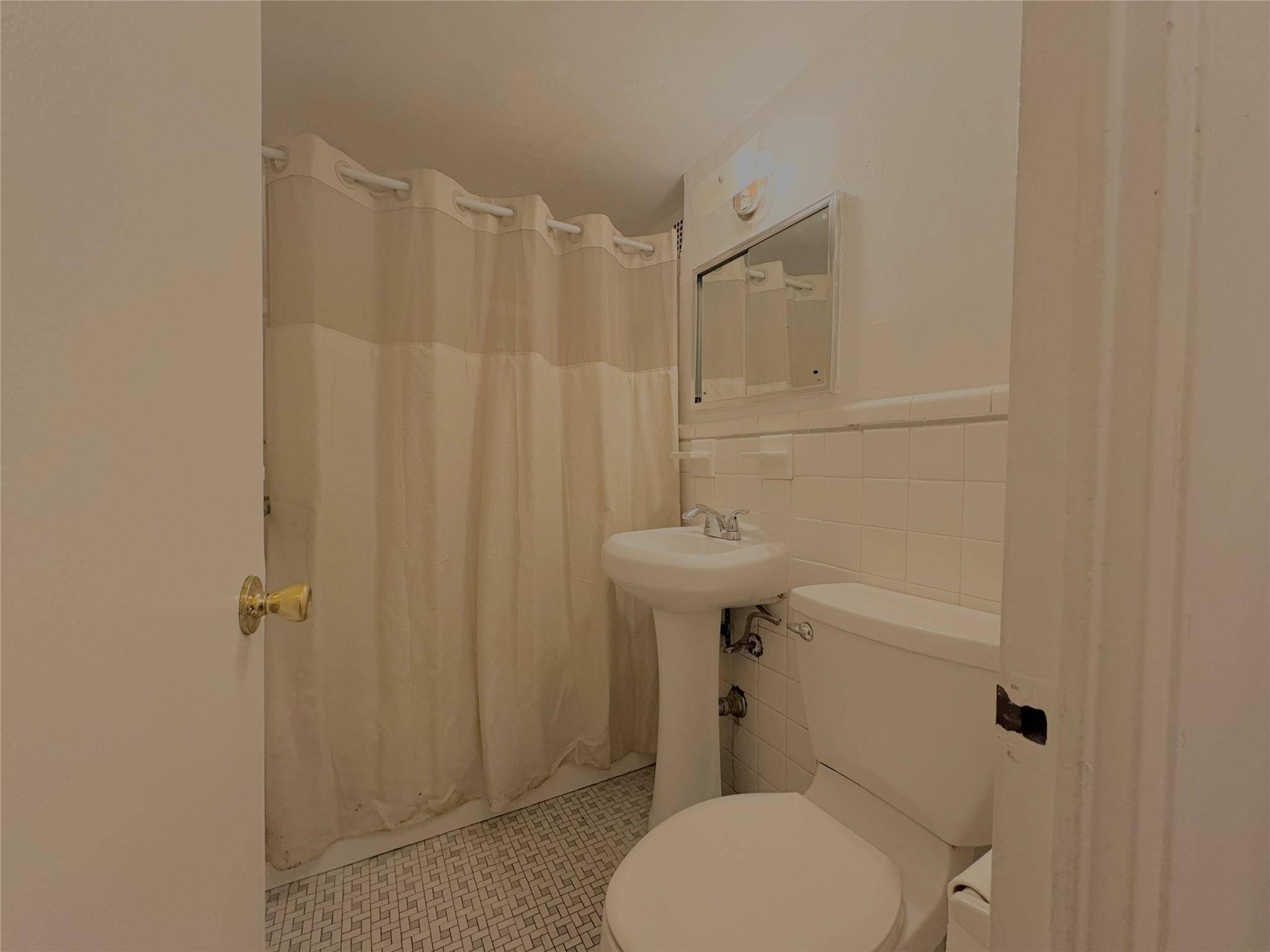 Rego Park, NY 11374,61-15 97 ST #LL