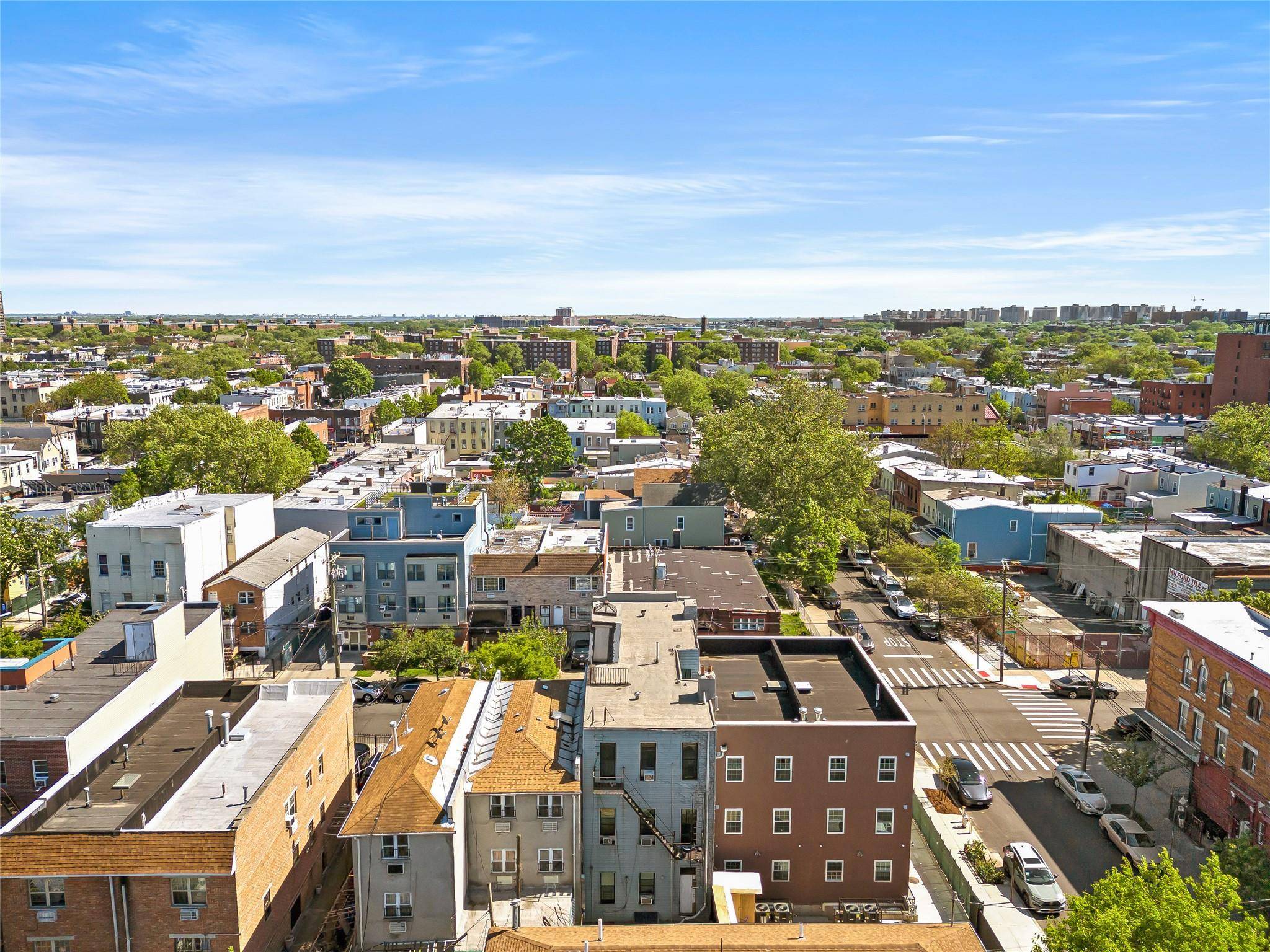 Brooklyn, NY 11208,965 Glenmore AVE