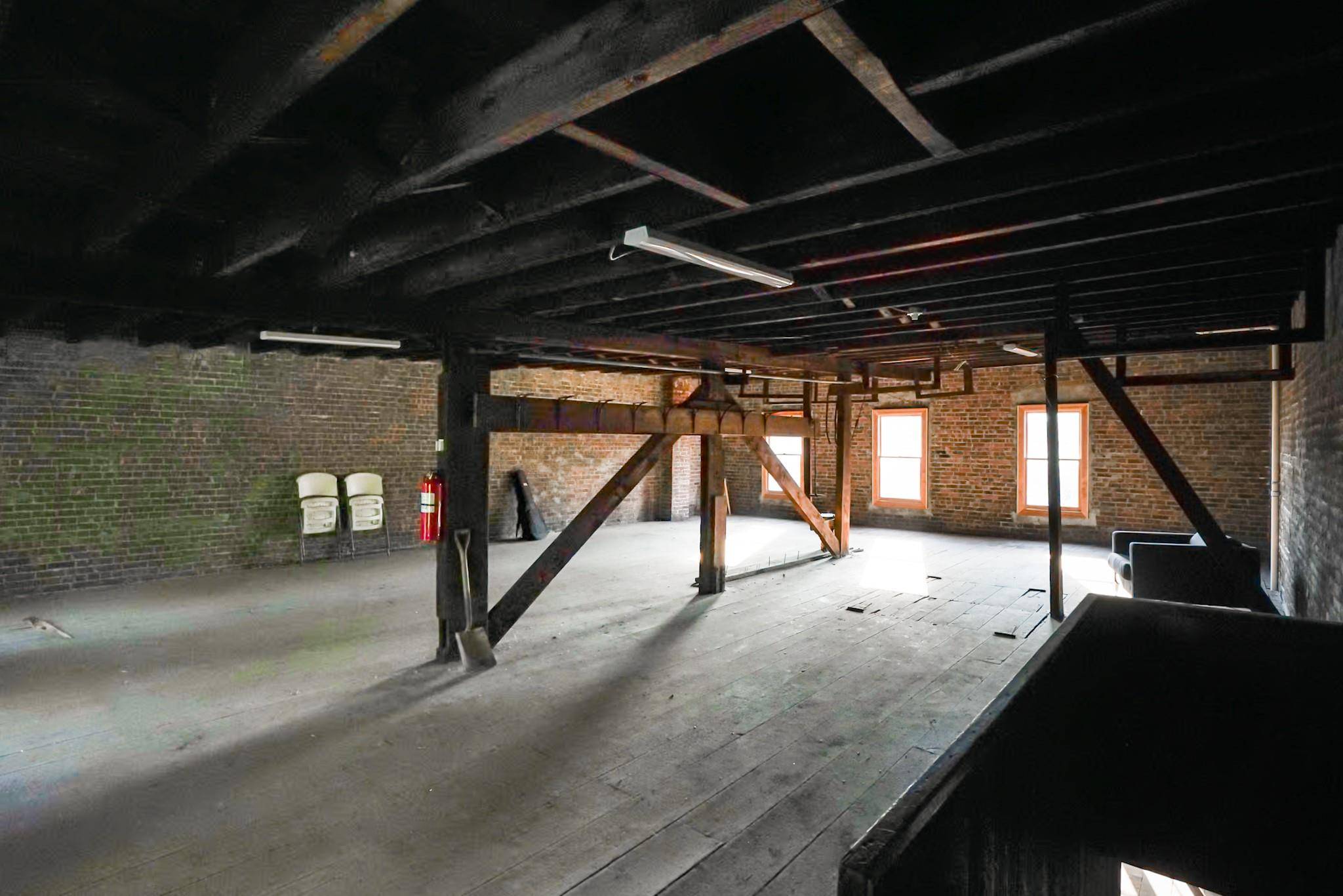 Newburgh, NY 12550,32 Chambers ST