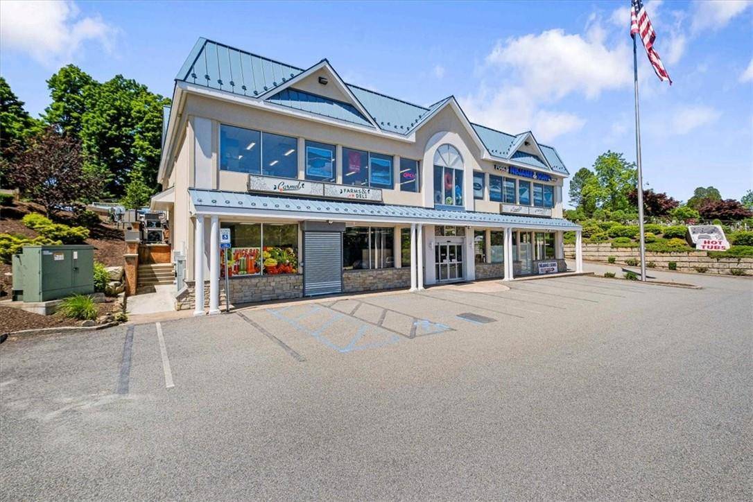 Carmel, NY 10512,133 Gleneida AVE