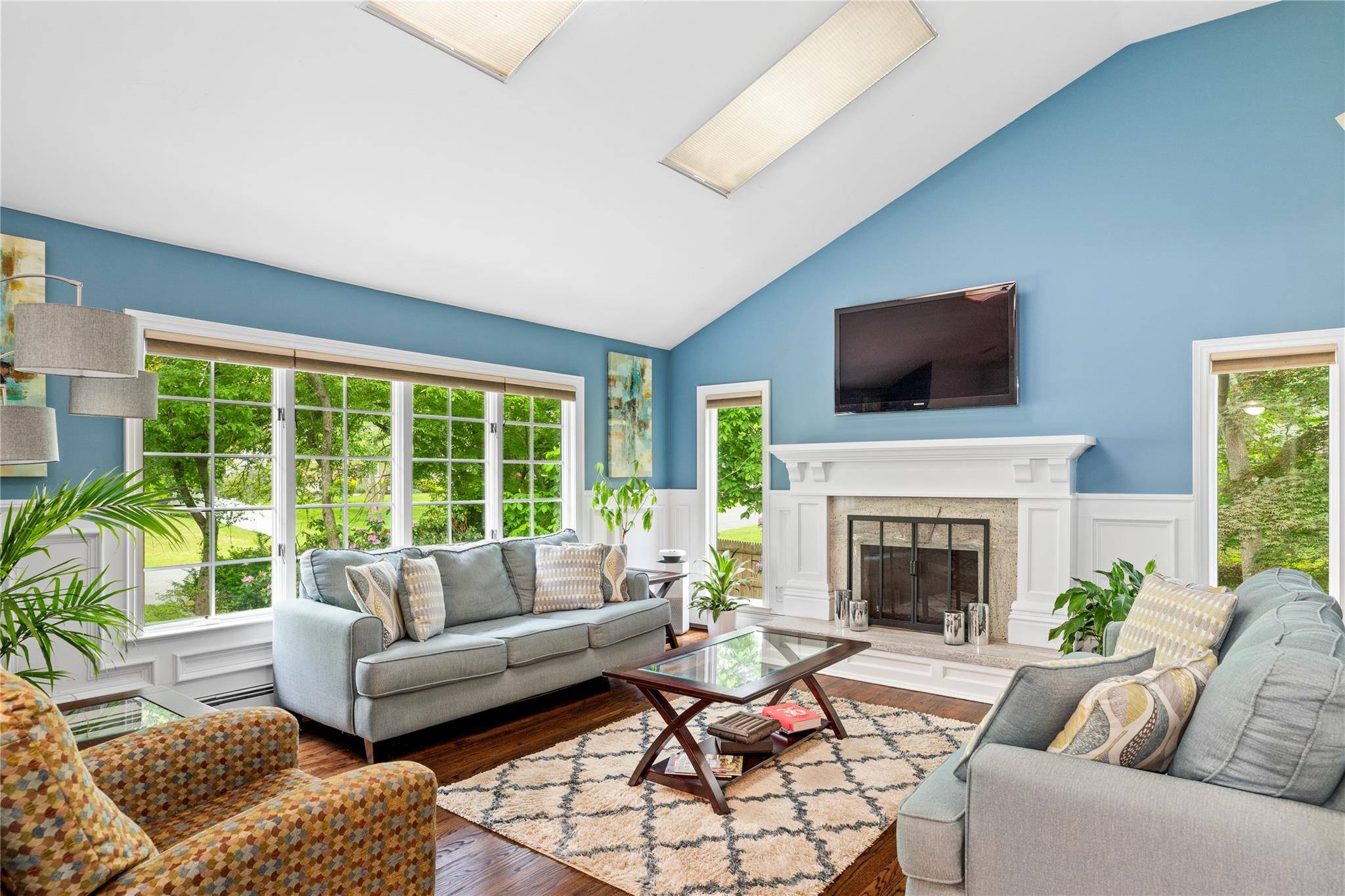 Wading River, NY 11792,25 Cliff RD