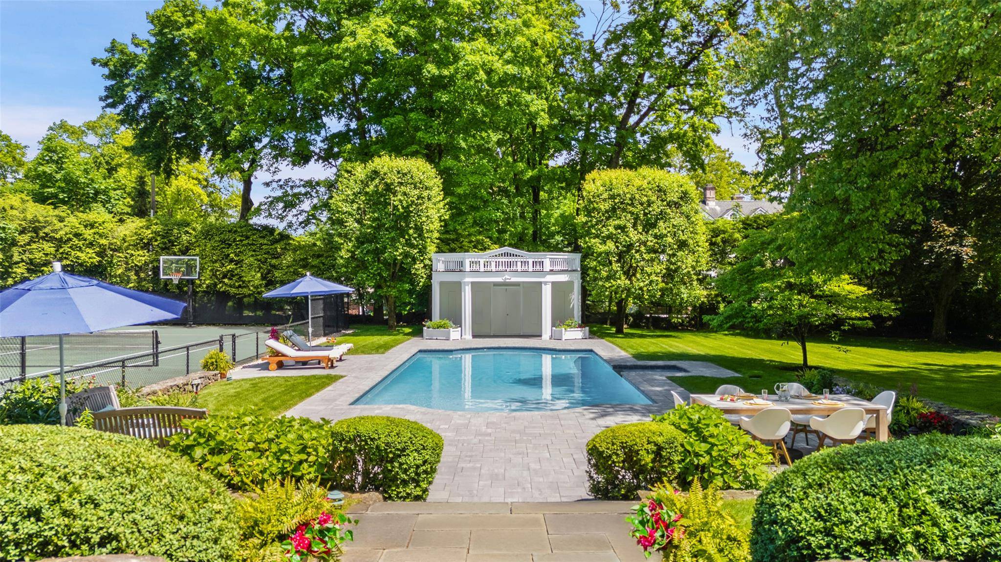 Rye, NY 10580,45 Forest AVE