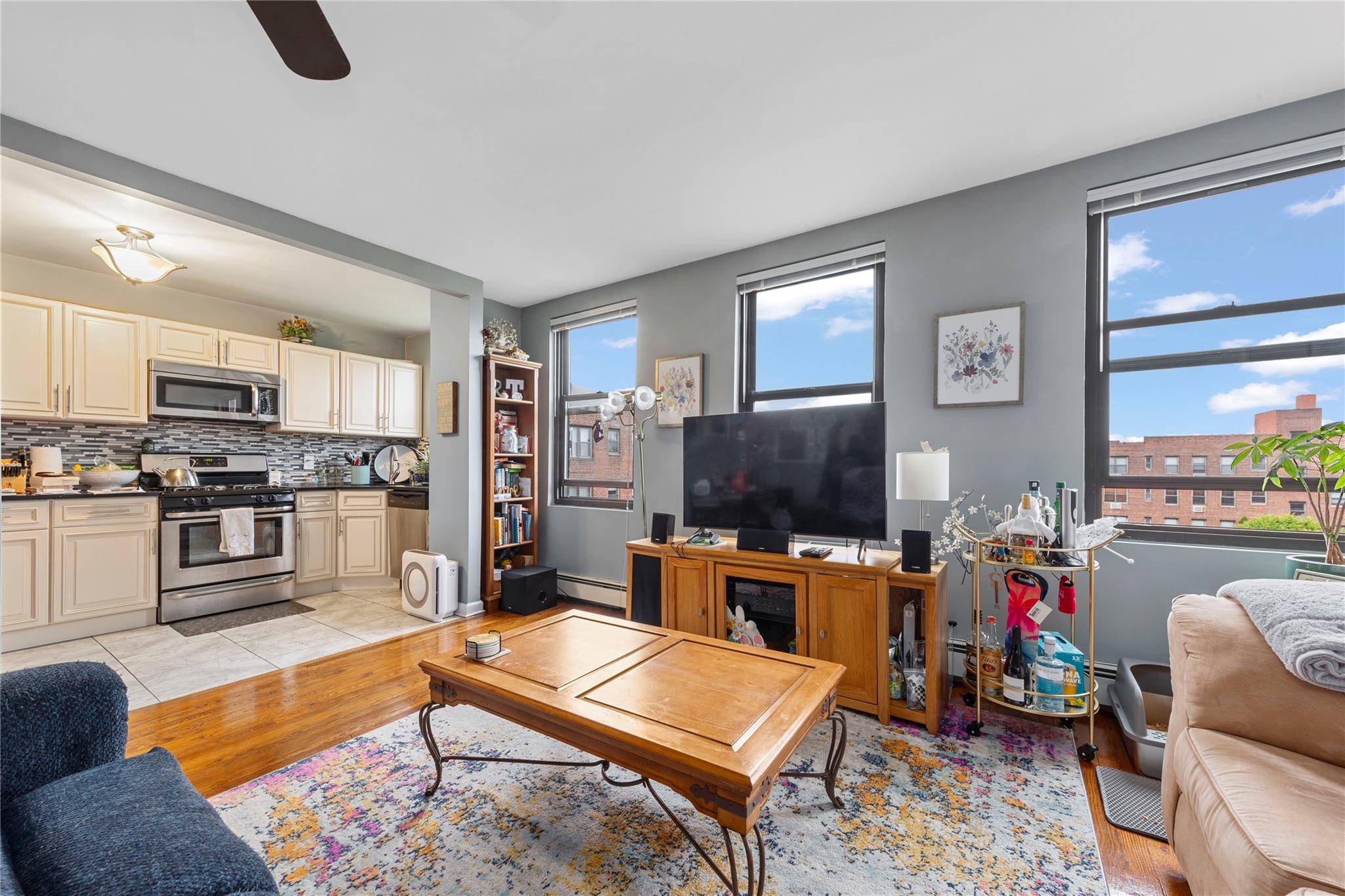 Rockville Centre, NY 11570,1 Jefferson AVE #B12