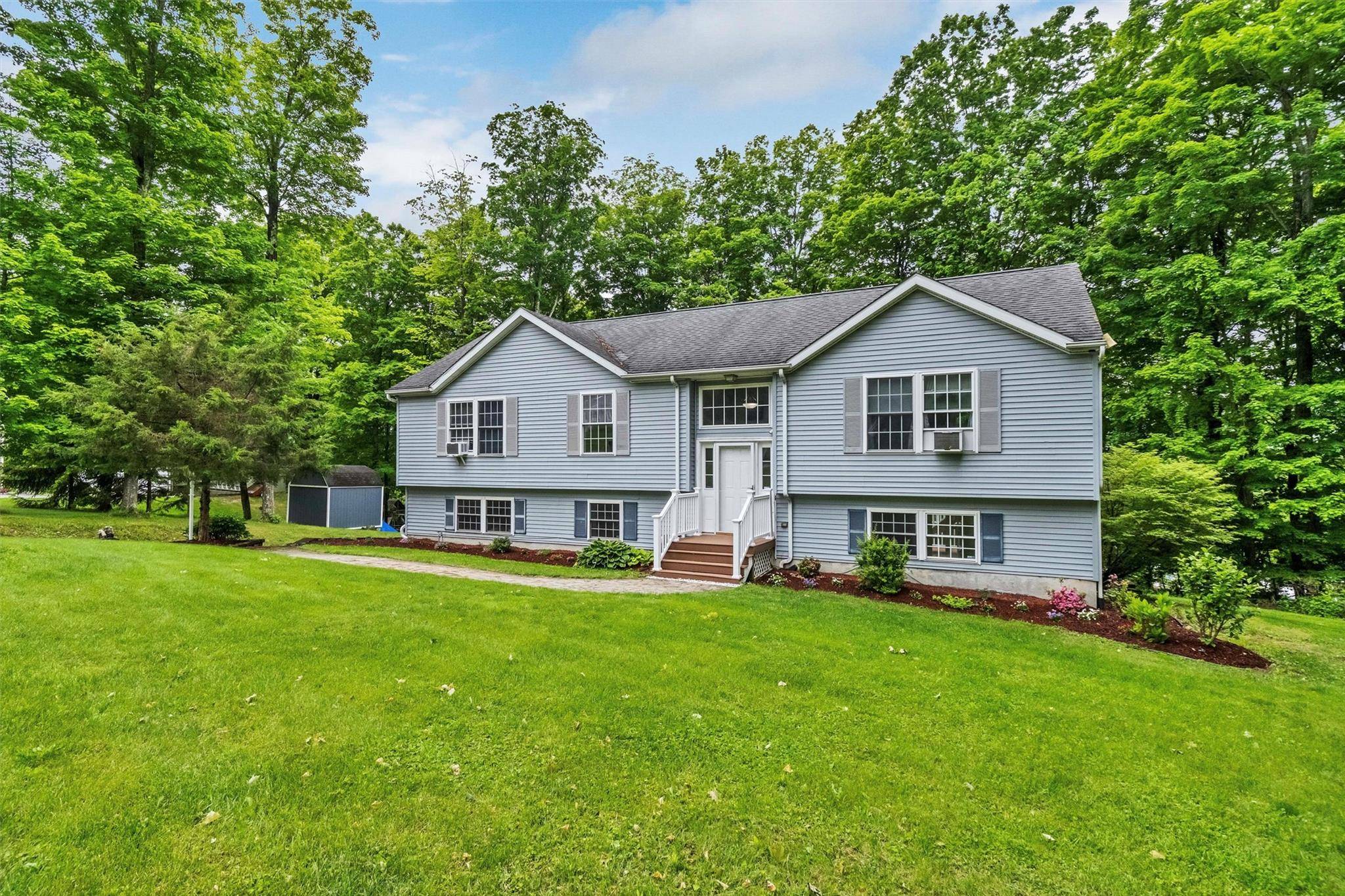 Wingdale, NY 12594,18 Johnson RD