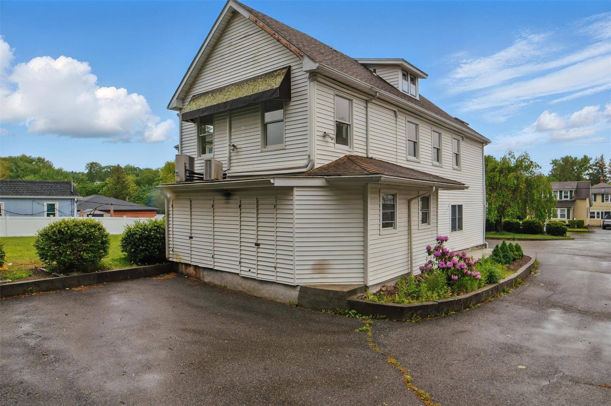 Mount Kisco, NY 10549,23 Kiscona RD