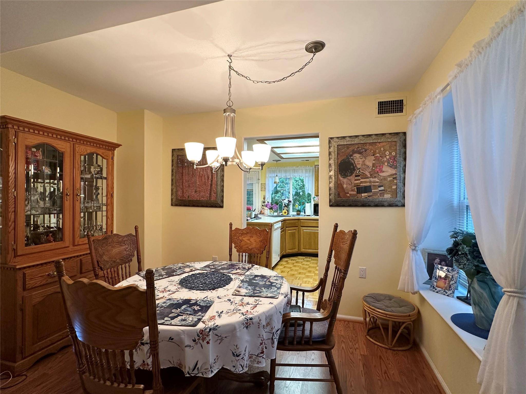 Ridge, NY 11961,5 Baldwin CT