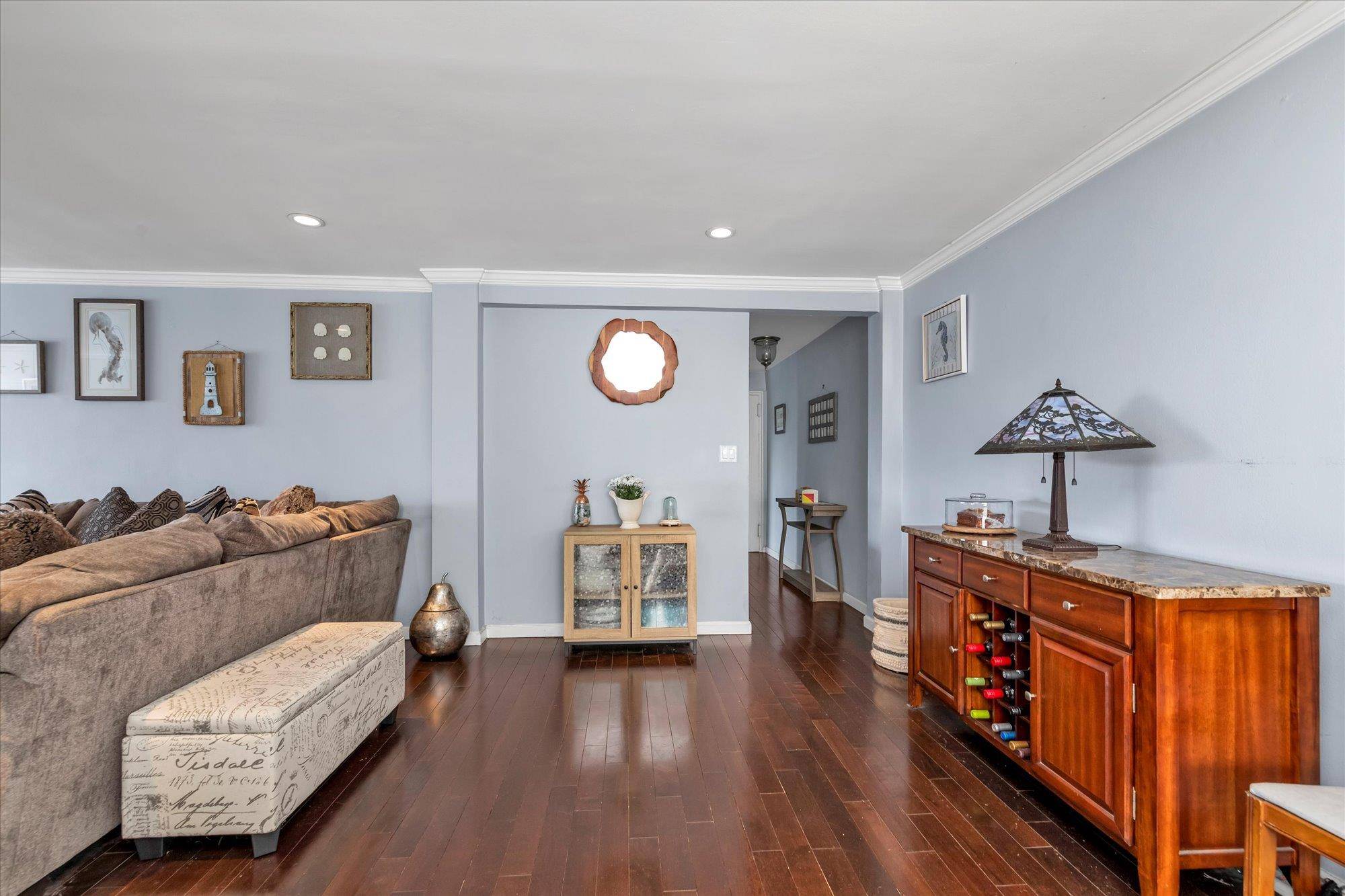 Long Beach, NY 11561,333 E Broadway #1D
