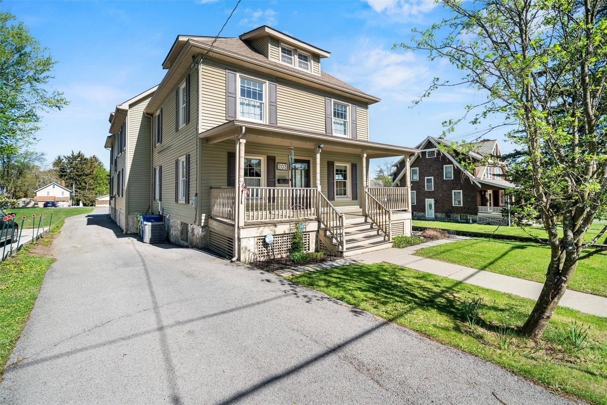 Middletown, NY 10940,203 Highland AVE