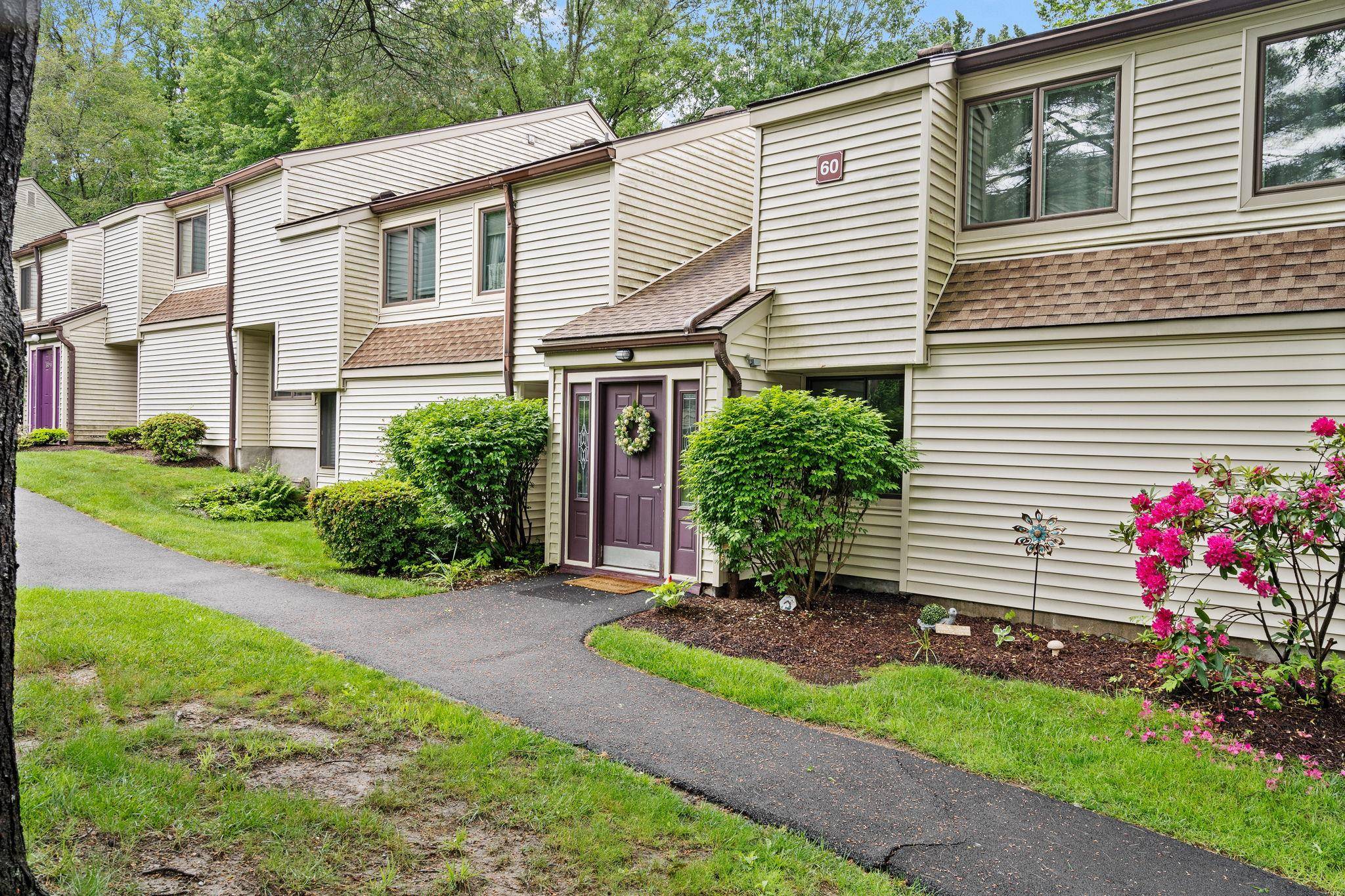 Yorktown Heights, NY 10598,60 Kirby Close #Apt F