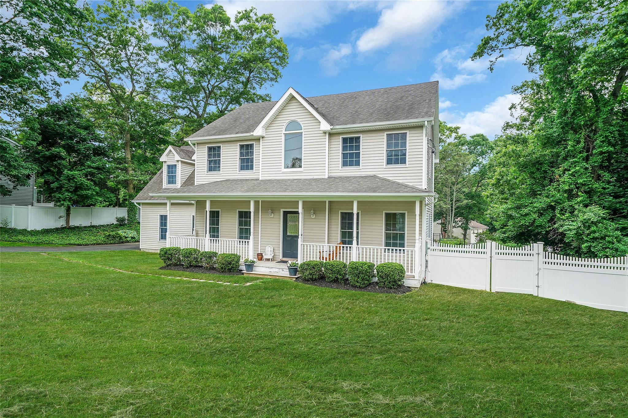 Nesconset, NY 11767,10 Jackson ST