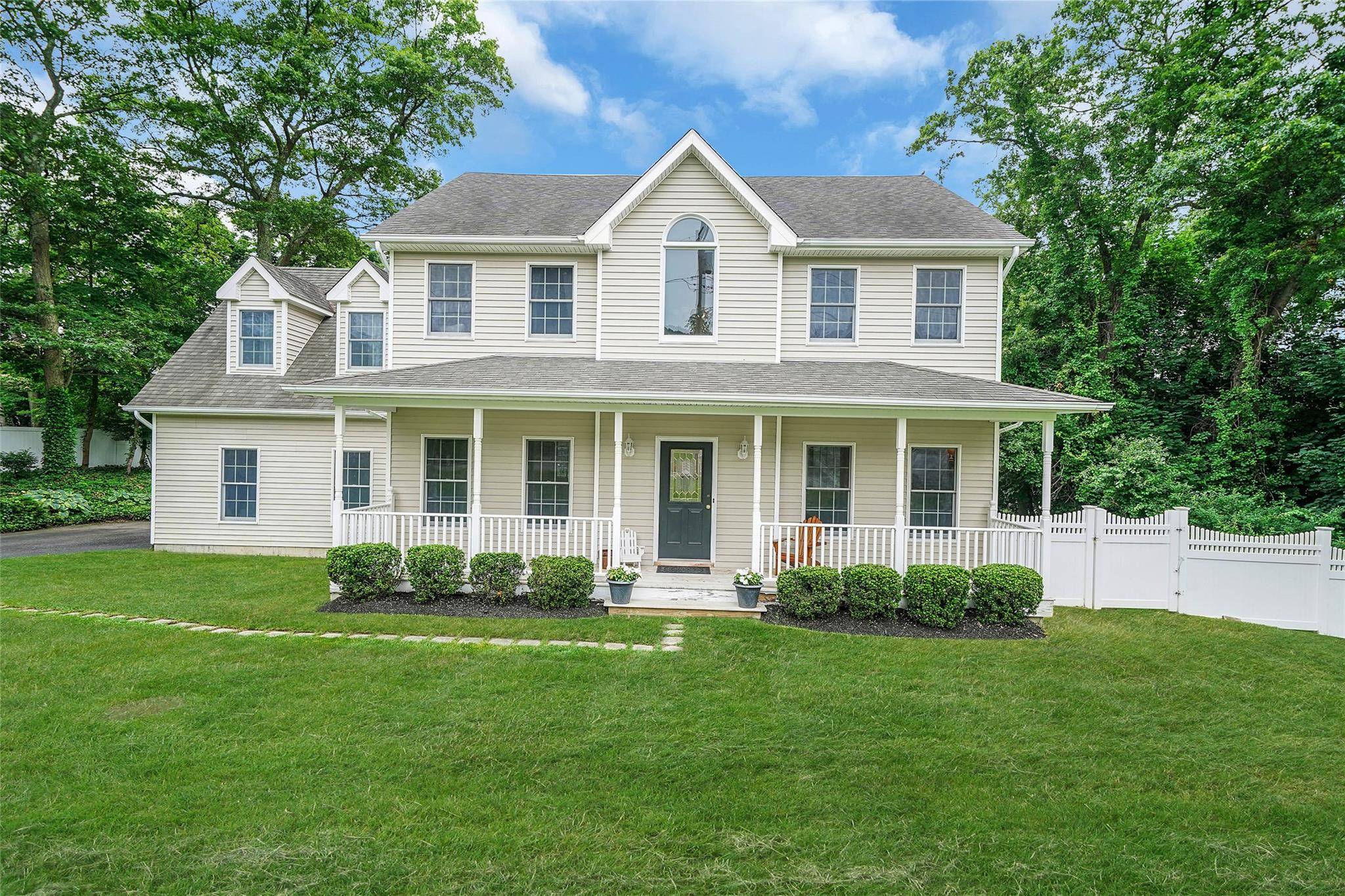 Nesconset, NY 11767,10 Jackson ST