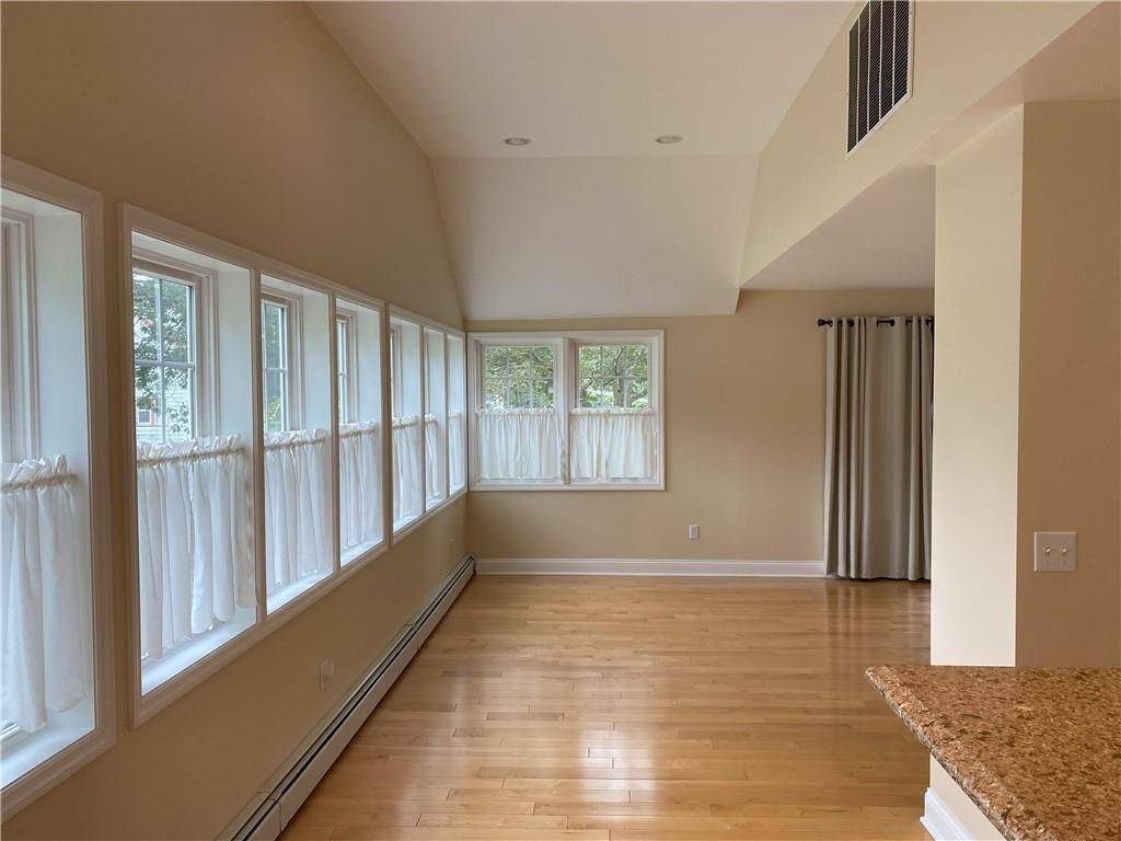 Nanuet, NY 10954,46 Central DR