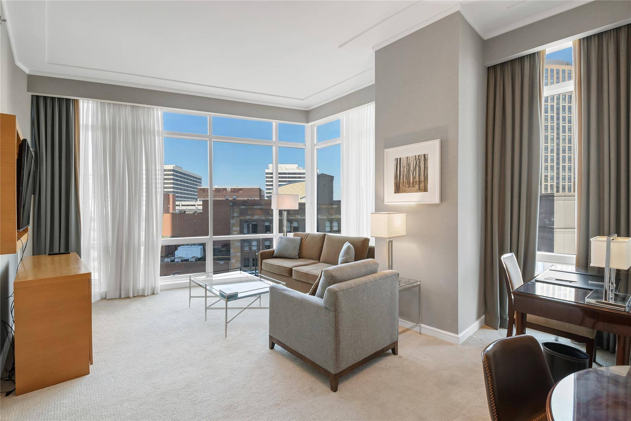 White Plains, NY 10601,1 Renaissance SQ #8E