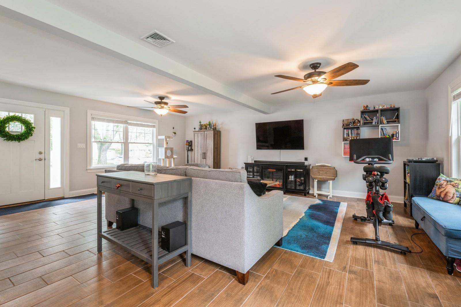 Nesconset, NY 11767,130 Shenandoah BLVD