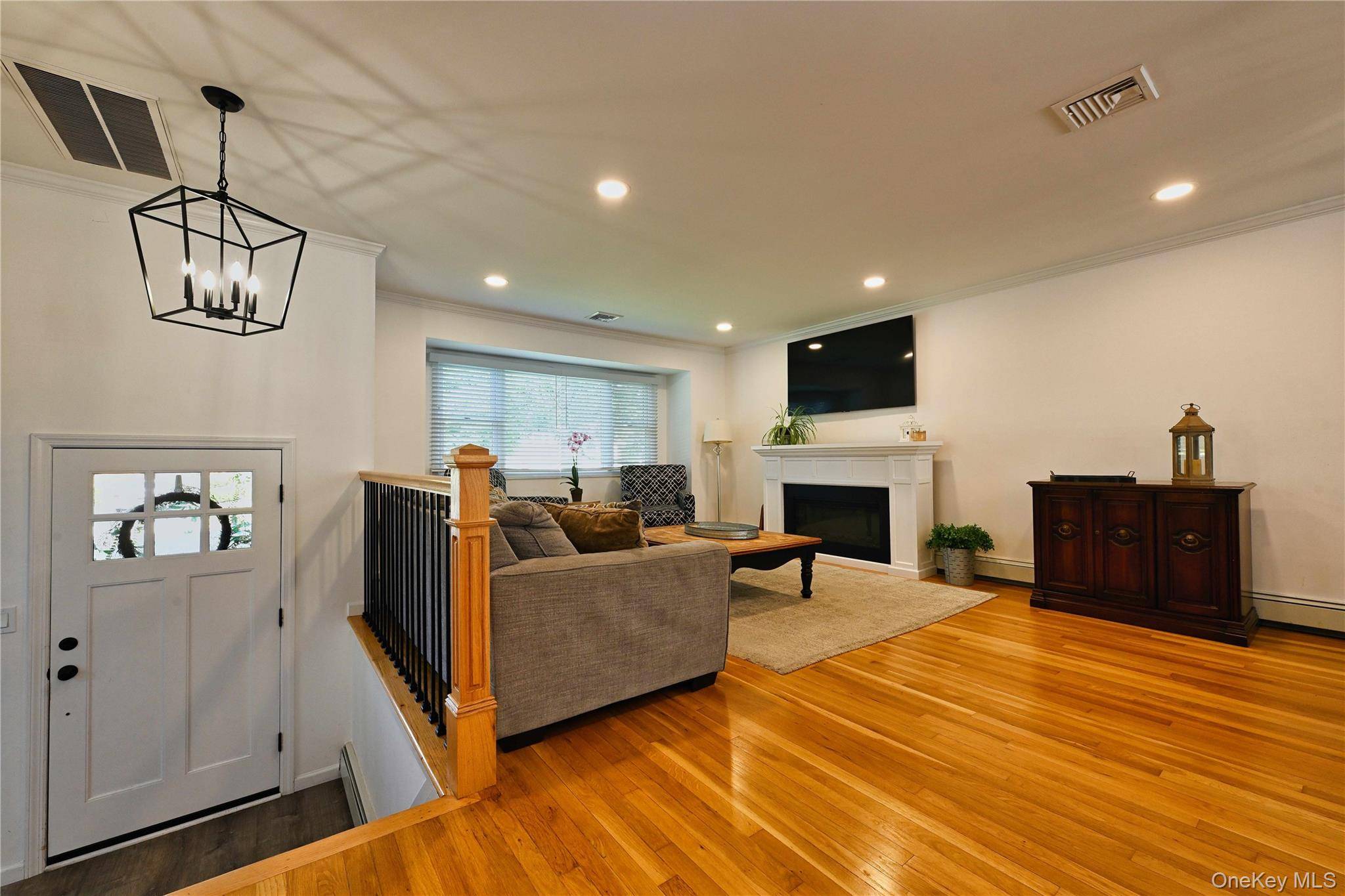 Wantagh, NY 11793,1773 Roland AVE