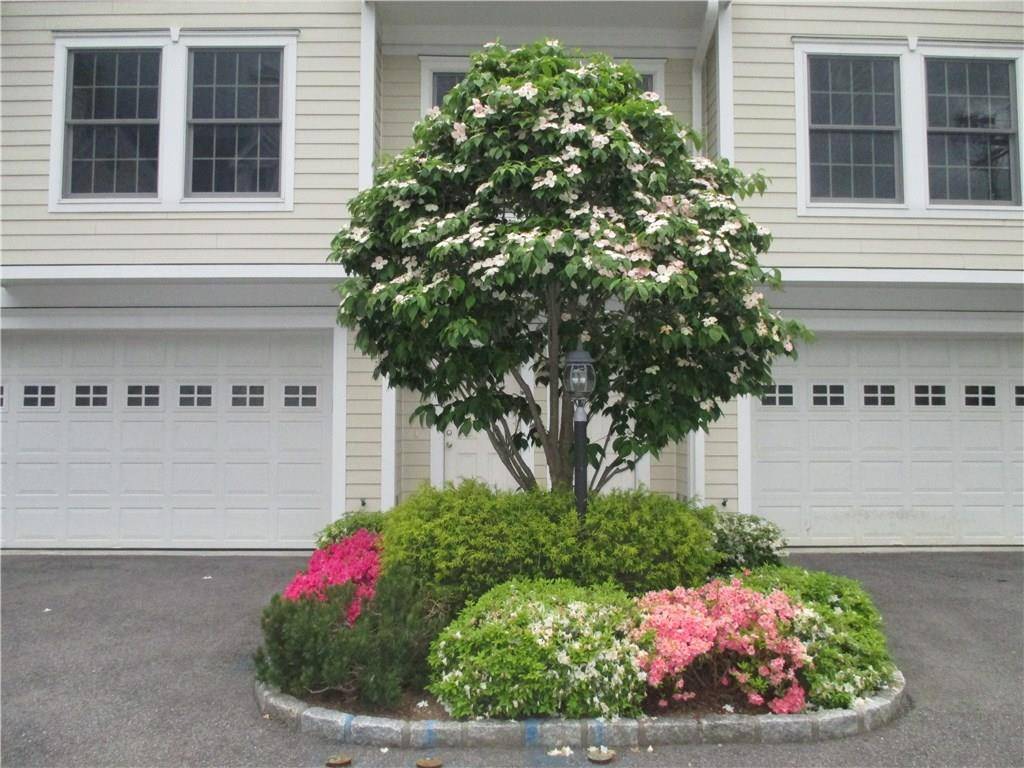 Mount Kisco, NY 10549,29 Carpenter AVE #B3