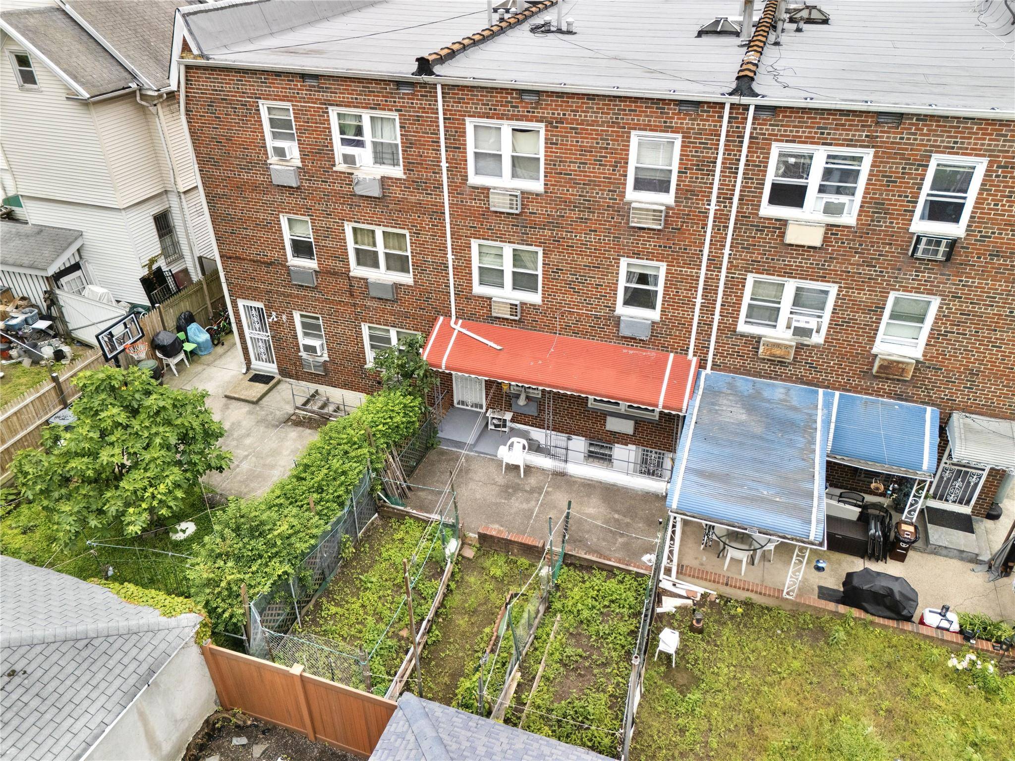 Flushing, NY 11355,56-23 137th ST