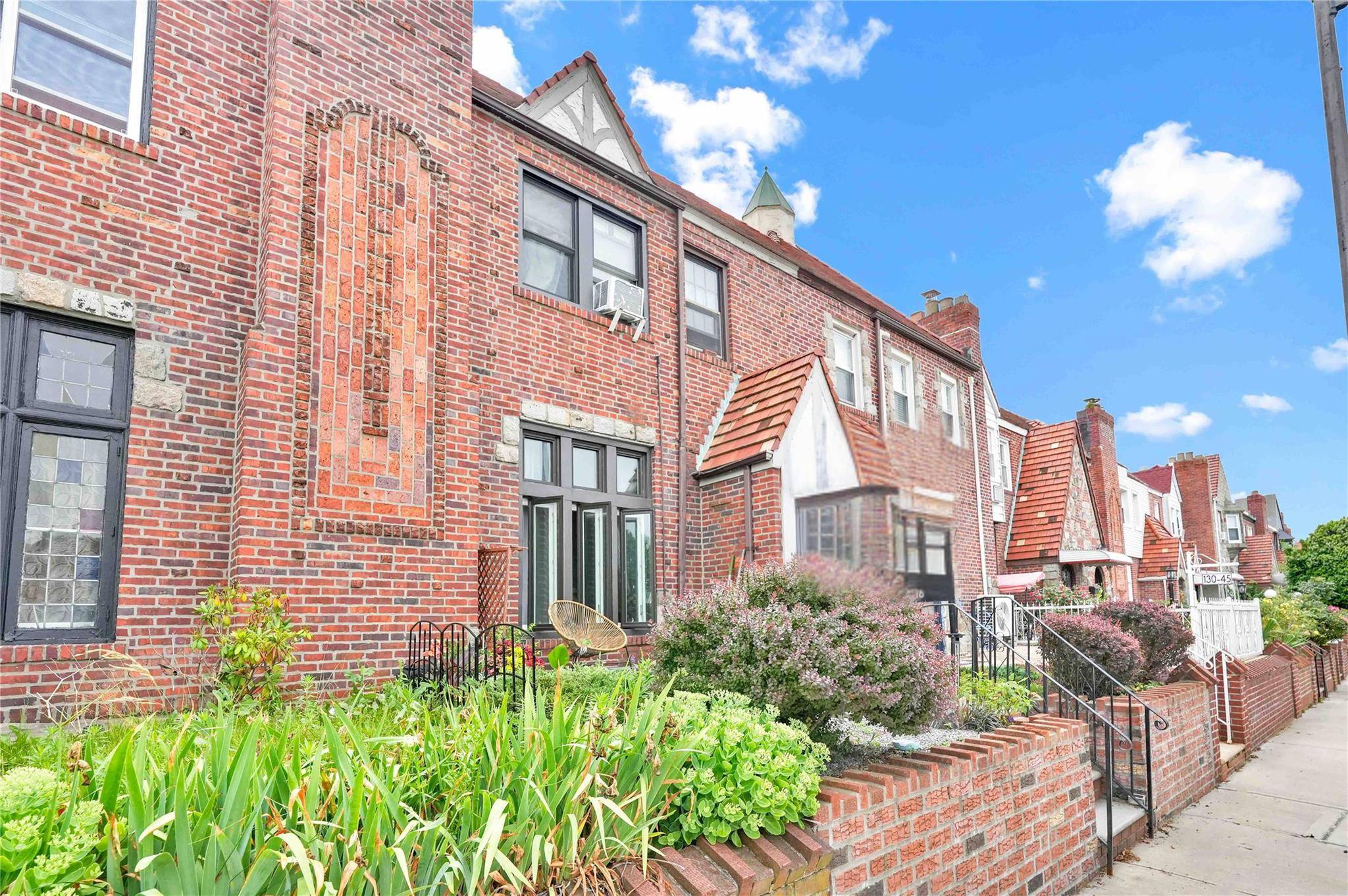 Laurelton, NY 11413,130-43 224 ST