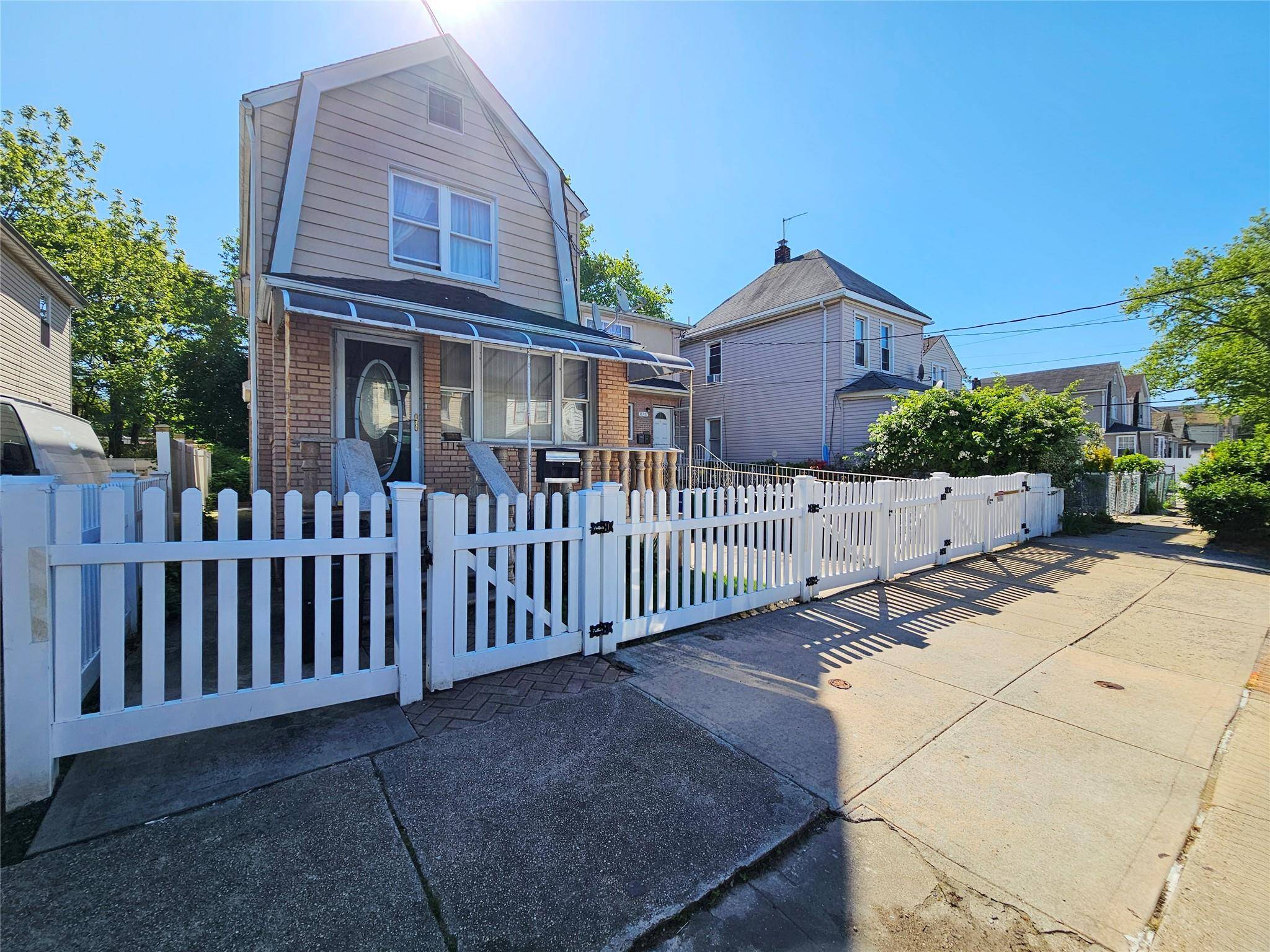 Jamaica, NY 11436,11755 142nd PL