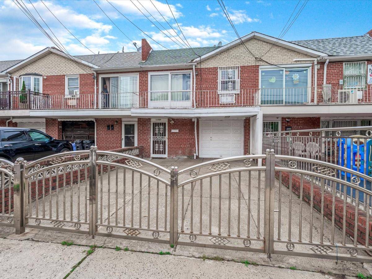 South Ozone Park, NY 11420,115-09 Linden BLVD