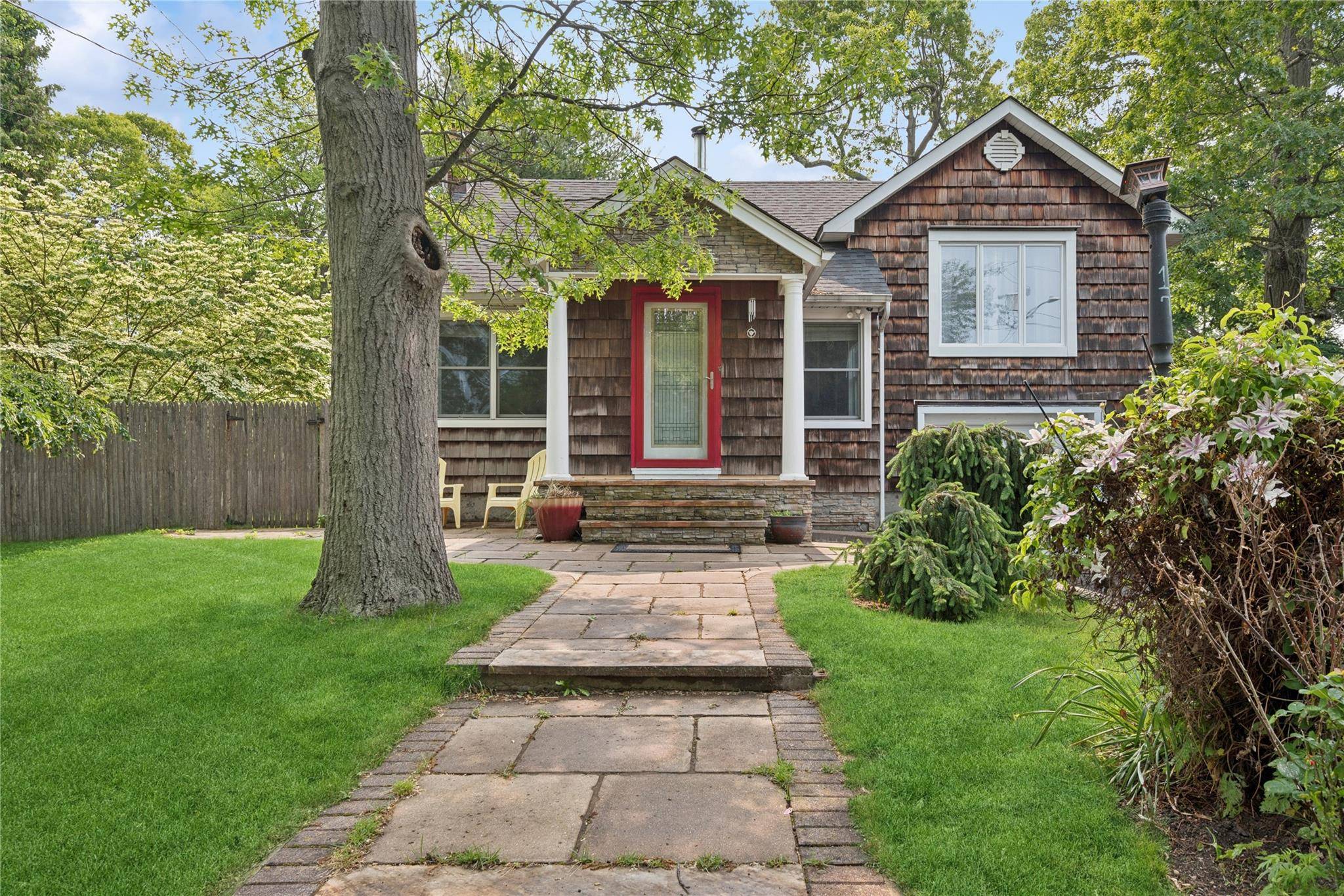 Rocky Point, NY 11778,17 Tulip RD
