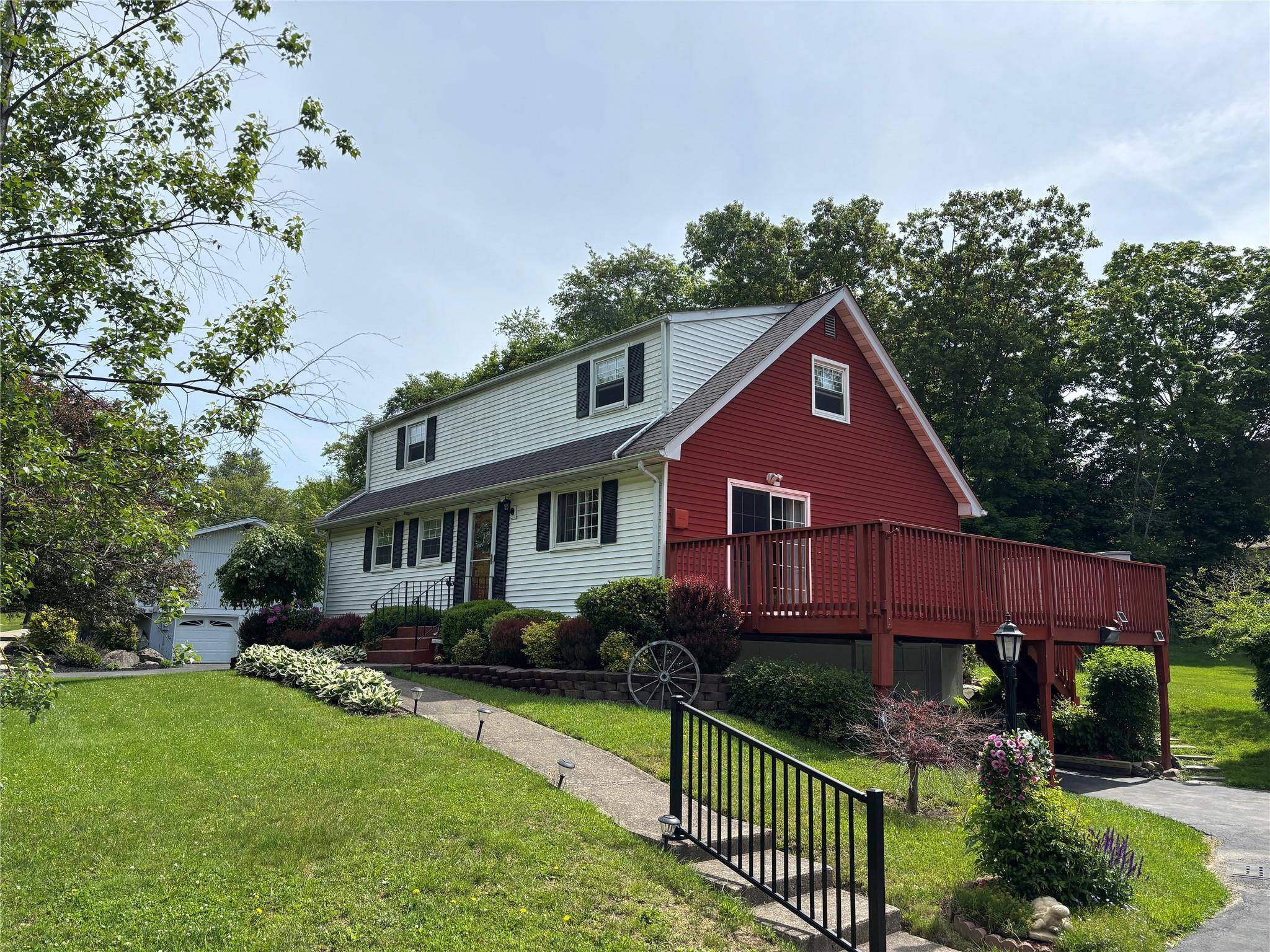 Poughkeepsie, NY 12601,6 Windmill RD