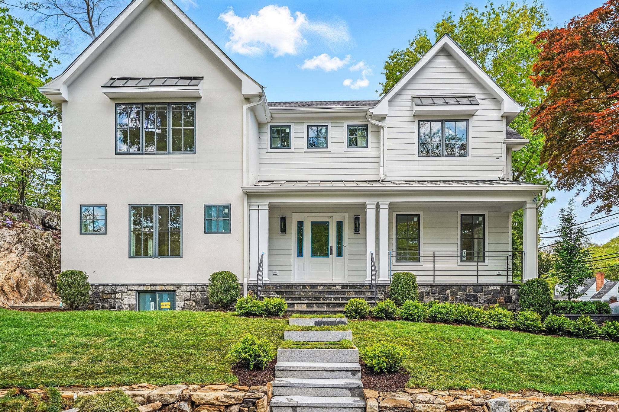 Rye, NY 10580,2 Lavender LN