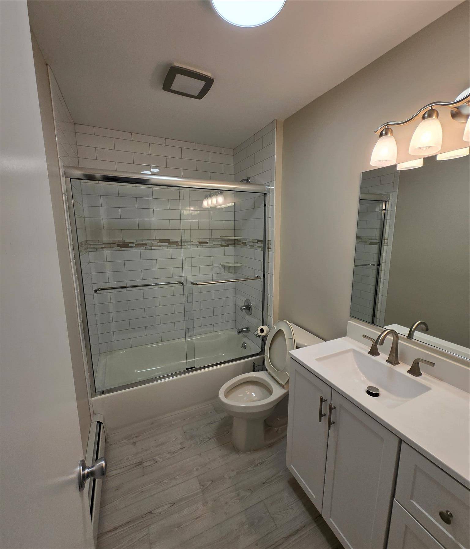 Valley Cottage, NY 10989,554 Kings HWY