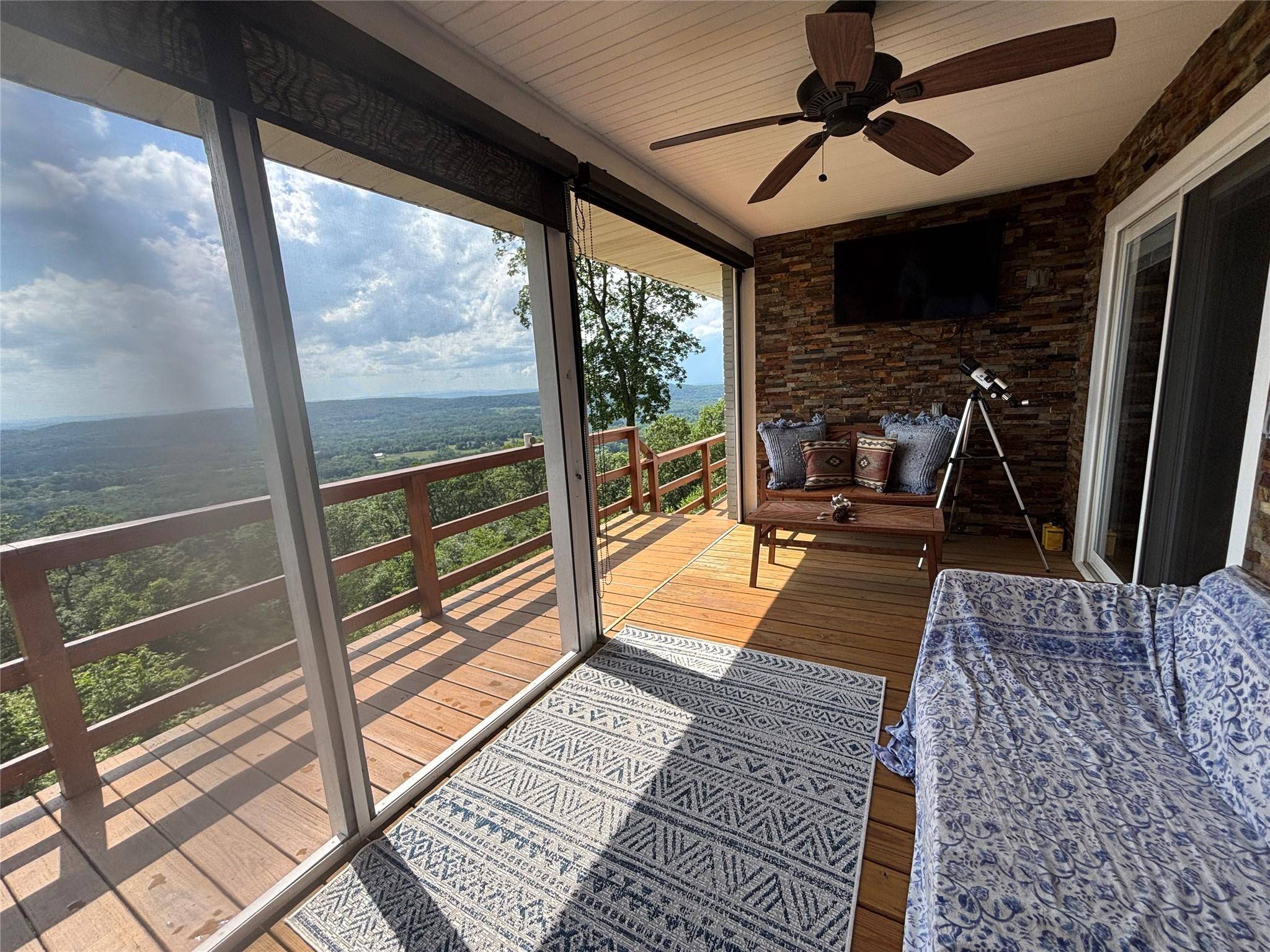 Poughquag, NY 12570,39 Mennella RD