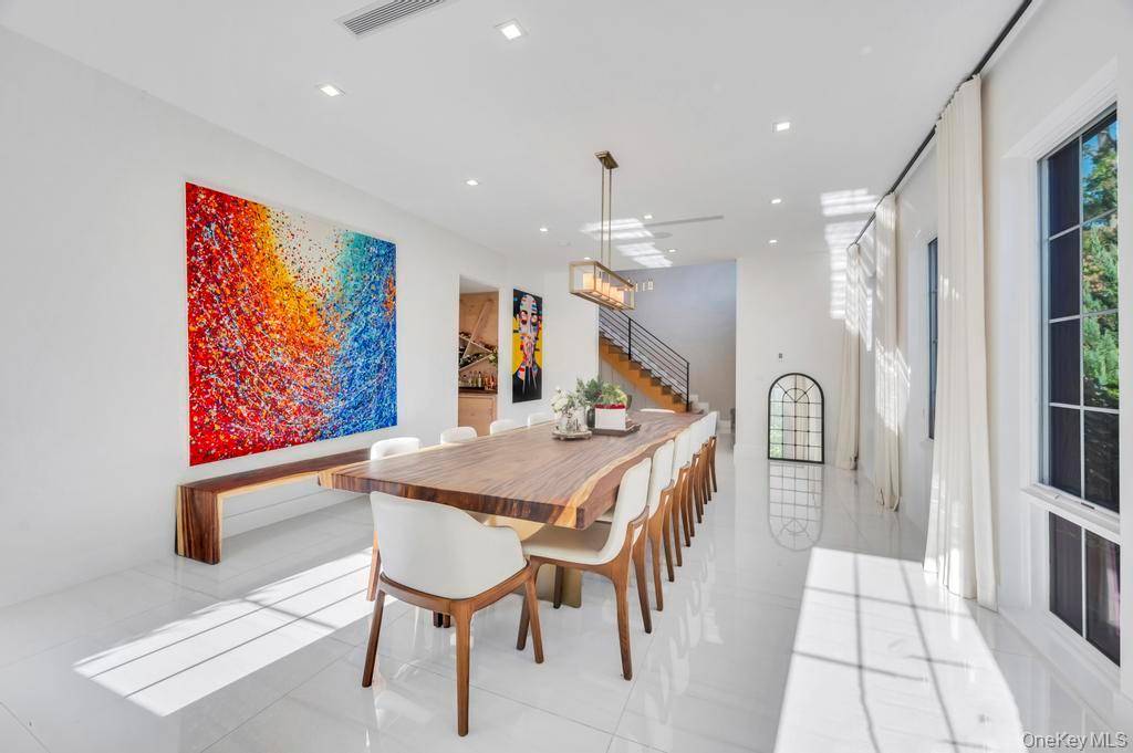 Great Neck, NY 11023,50 Gristmill LN