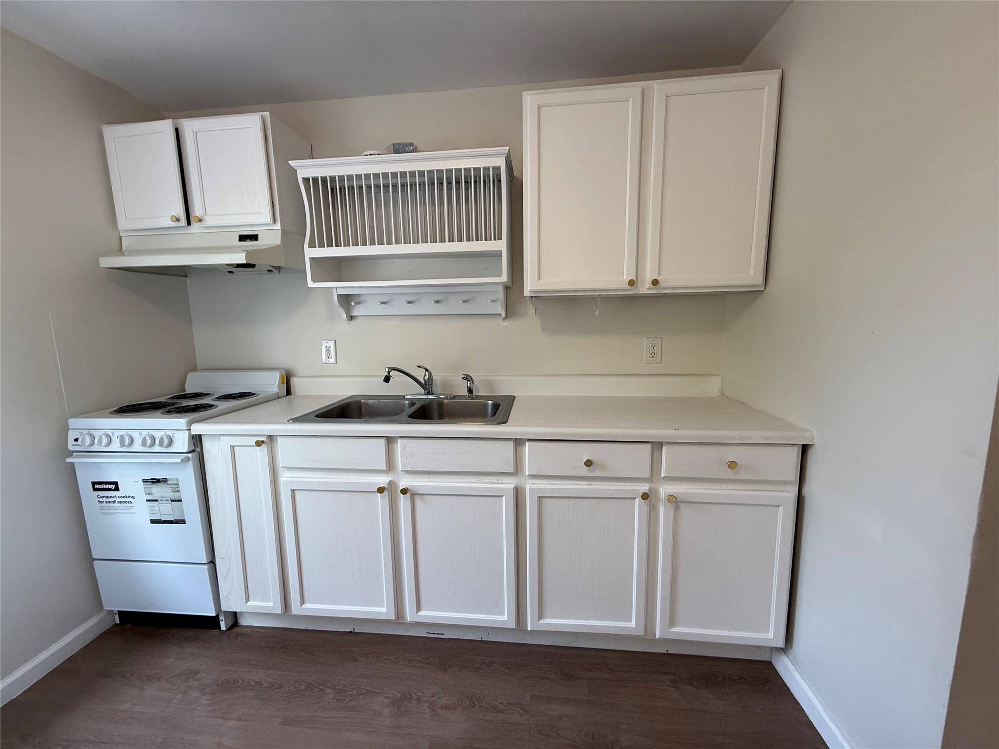 Bloomingburg, NY 12721,109 Main ST #UPPER