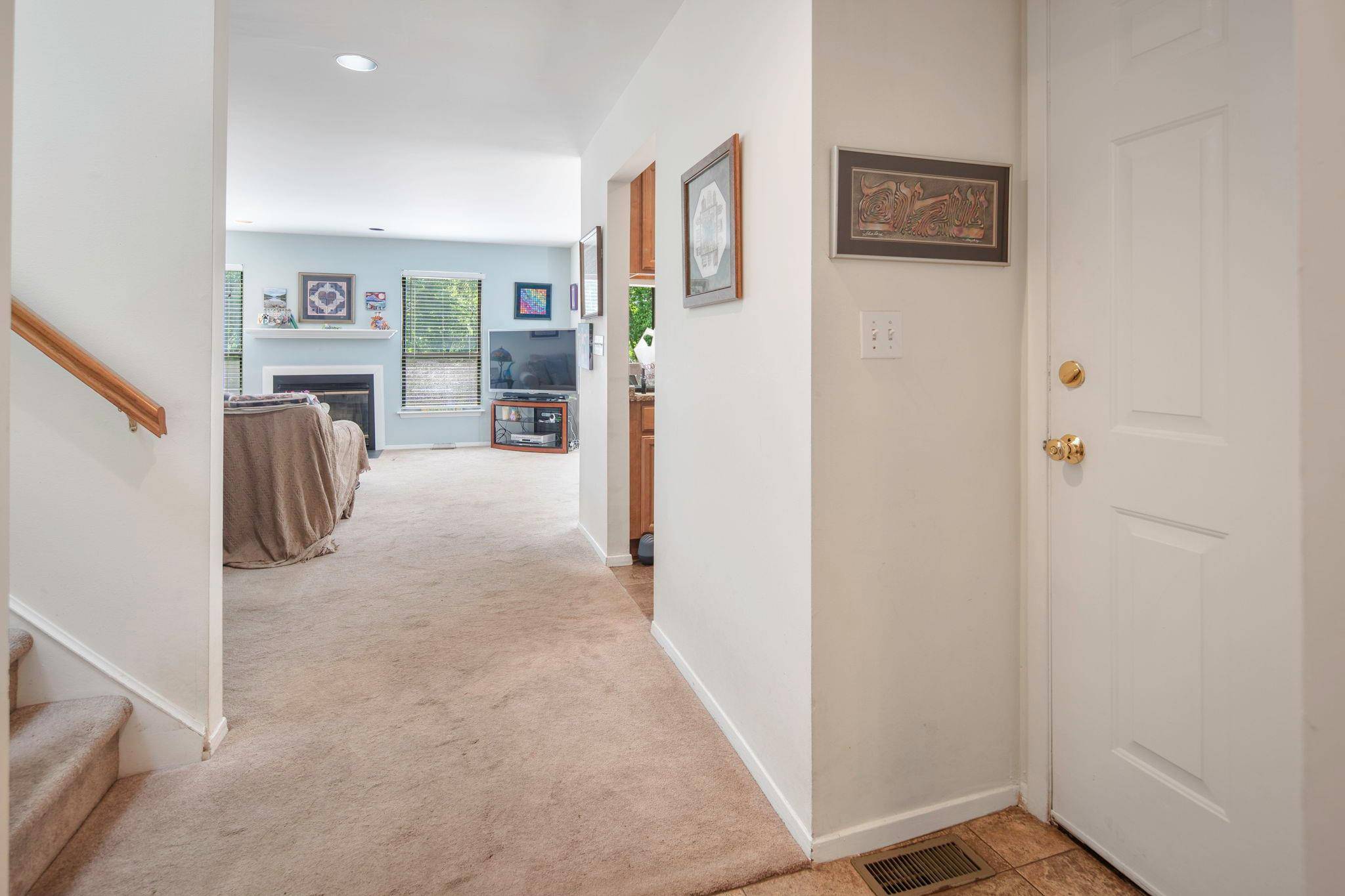 Ossining, NY 10562,263 Horseshoe CIR