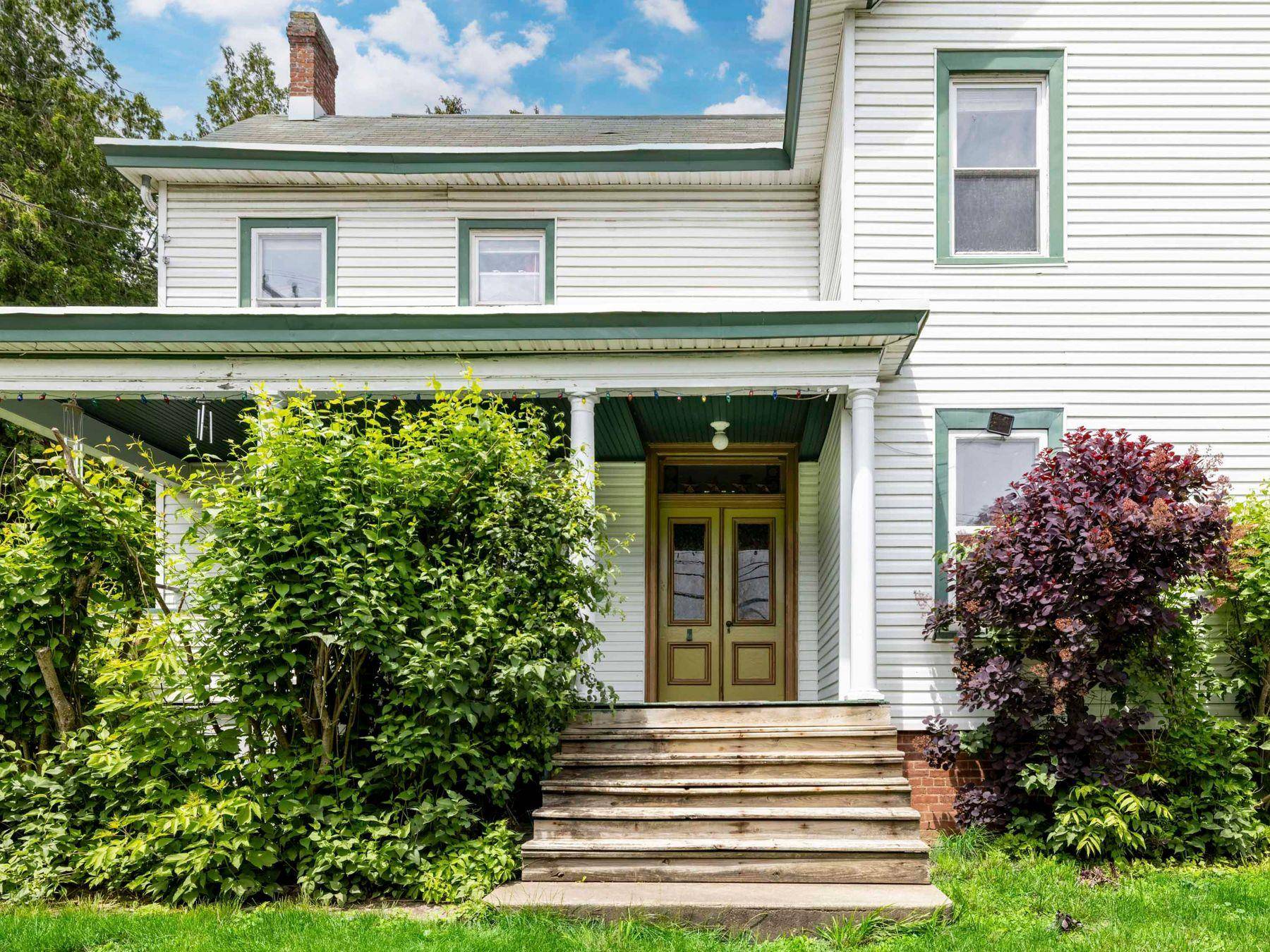 Saugerties, NY 12477,4217 Route 9W