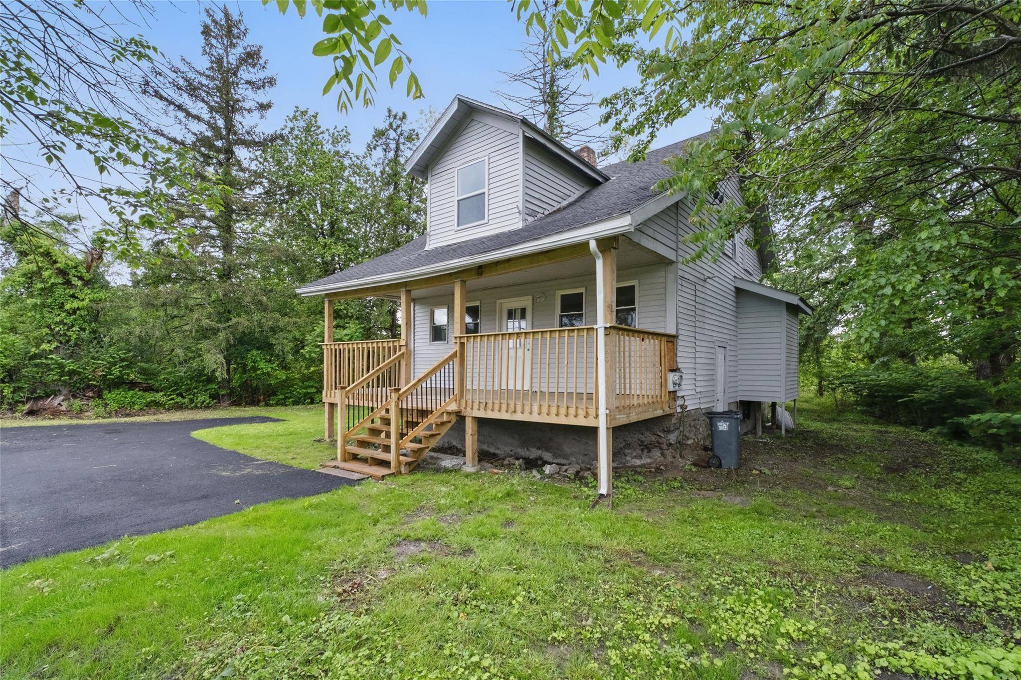 Ulster Park, NY 12487,809 Broadway/Route 9W