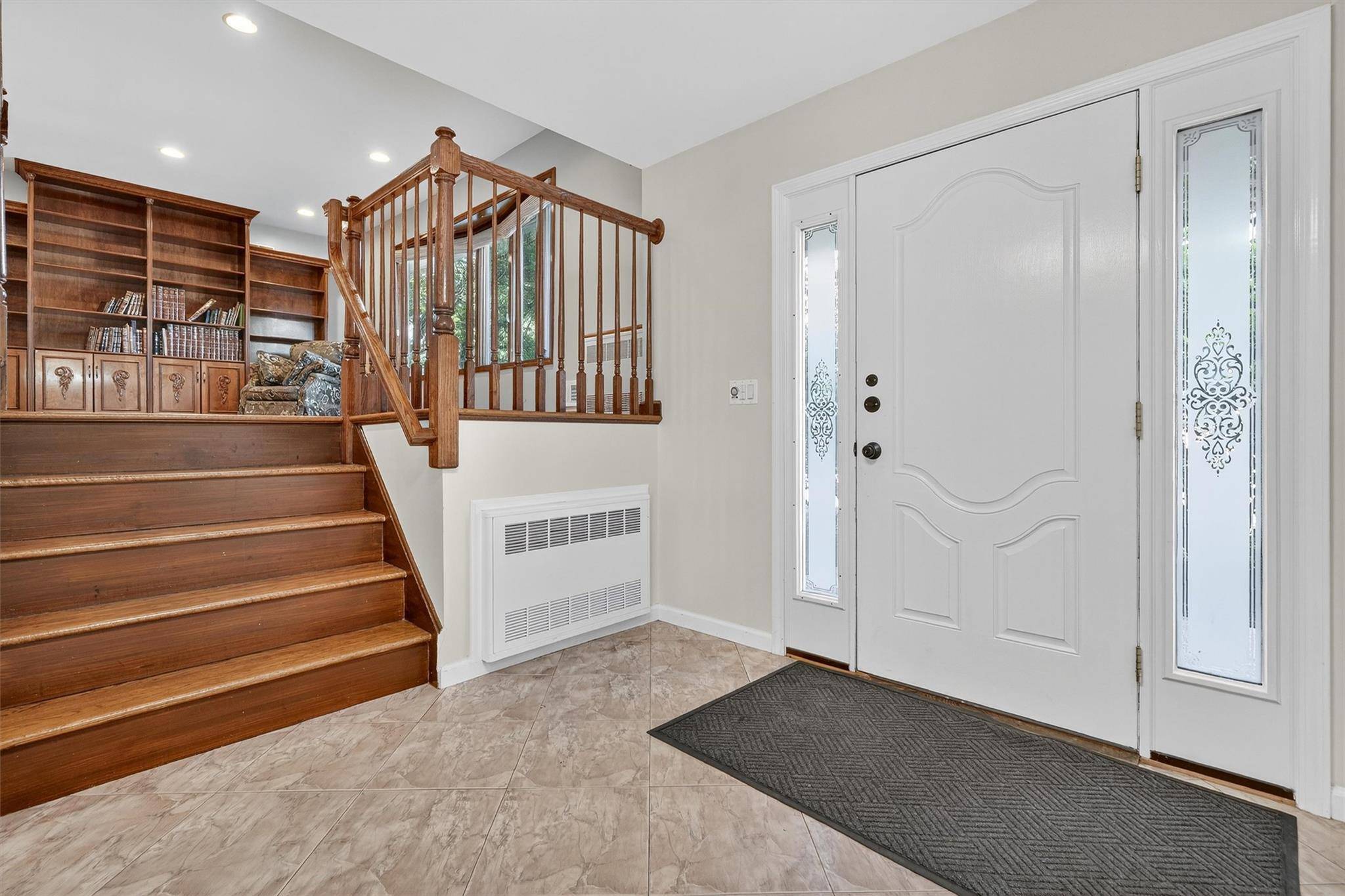 Spring Valley, NY 10977,15 Dr Frank RD