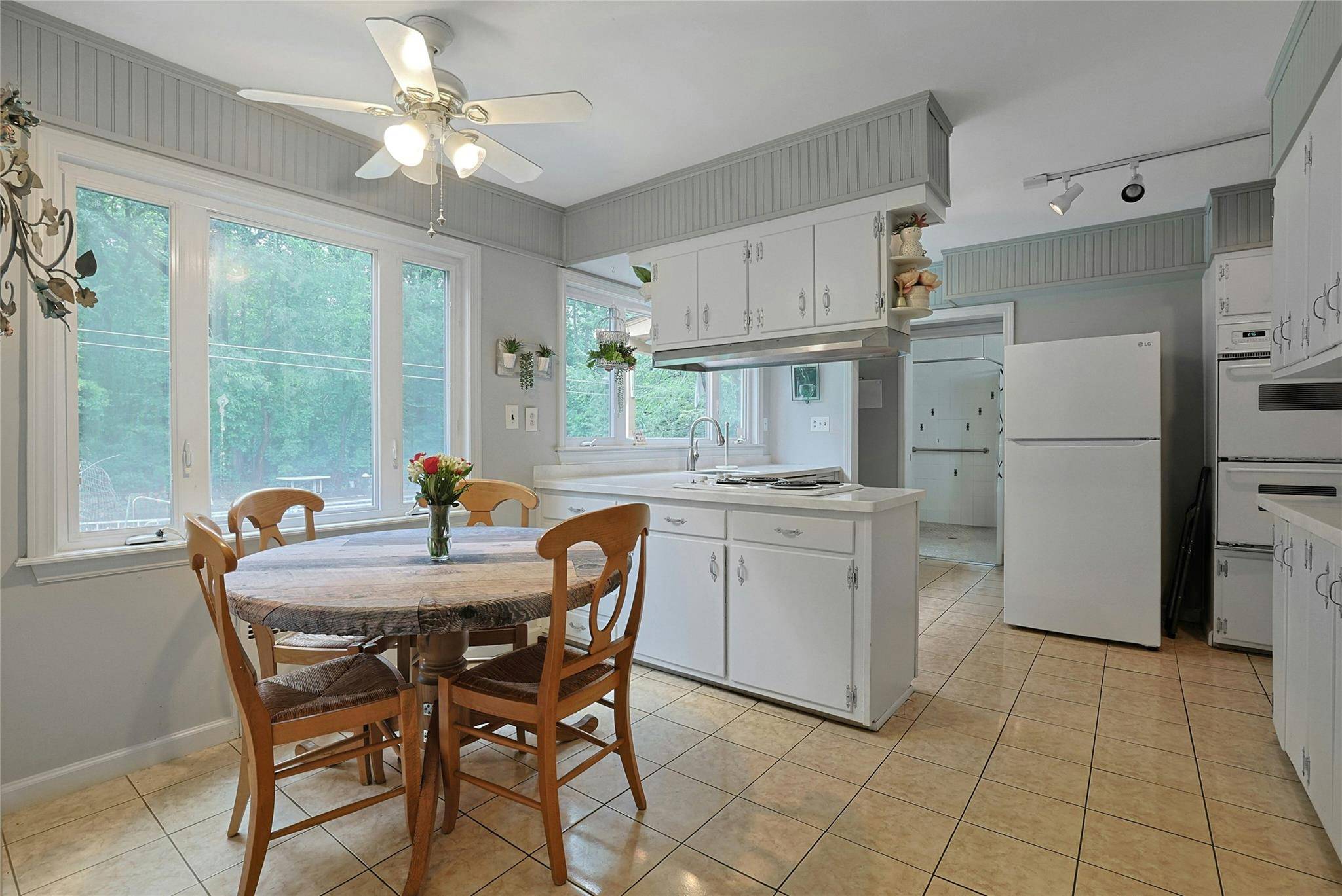 Briarcliff Manor, NY 10510,19 Leicester RD