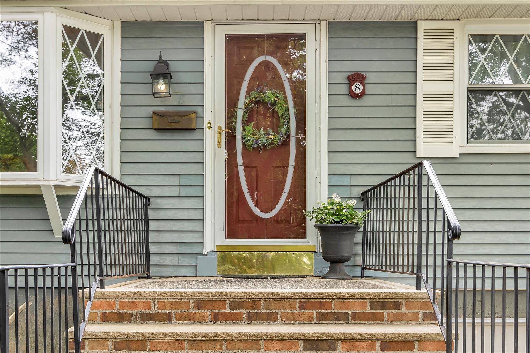 Tappan, NY 10983,8 Cedar ST