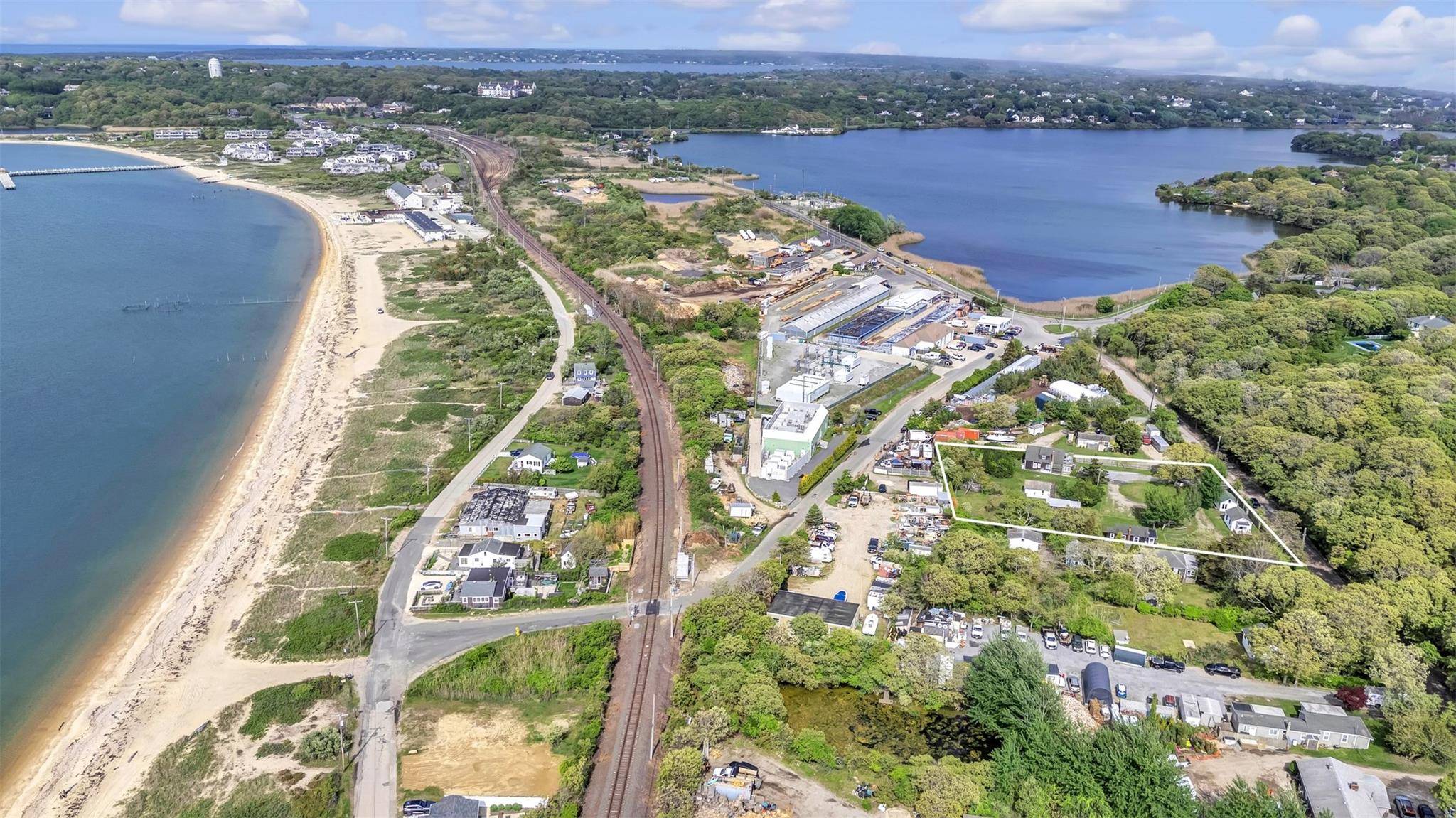 Montauk, NY 11954,18 North Shore RD