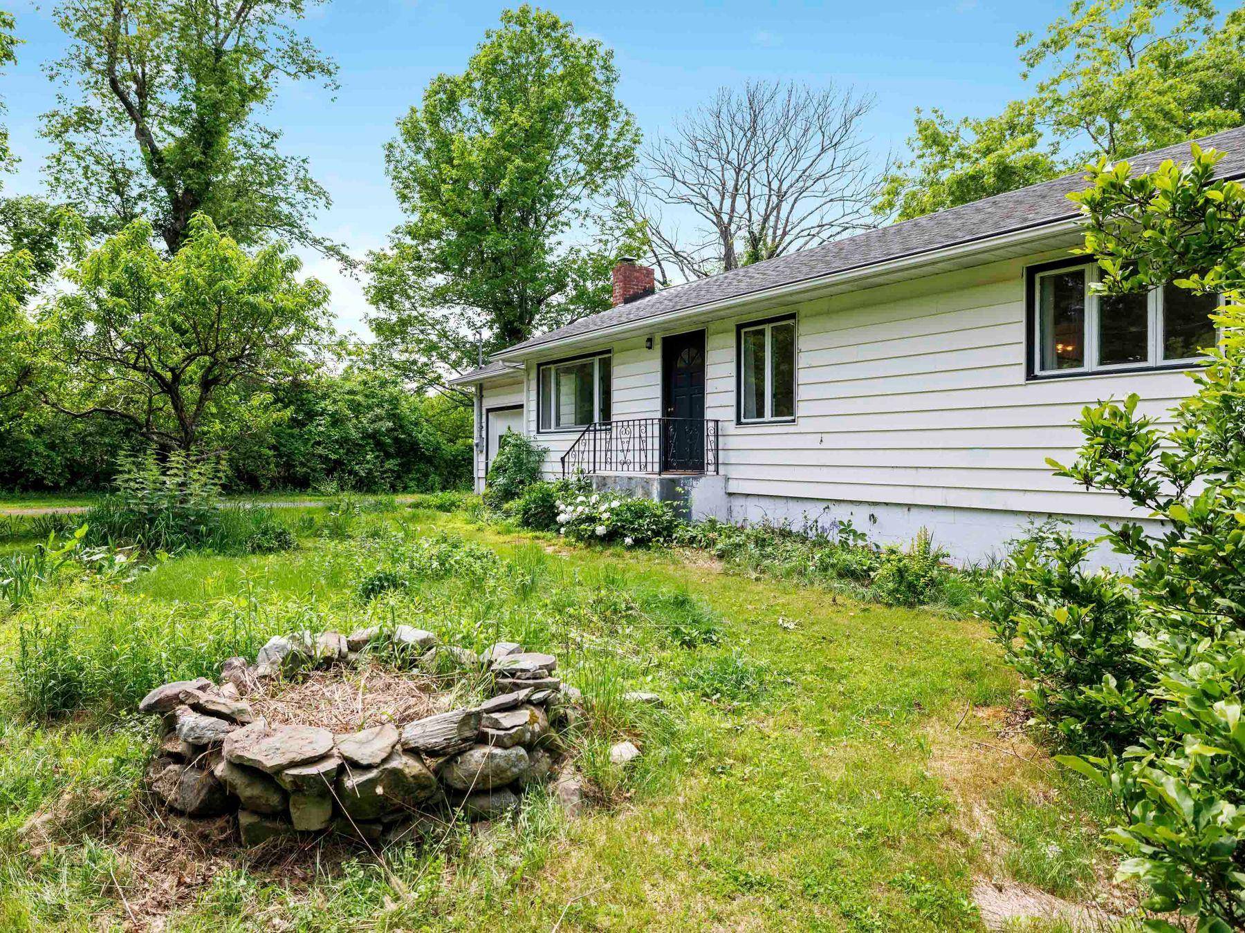 Stone Ridge, NY 12484,37 Mary's LN