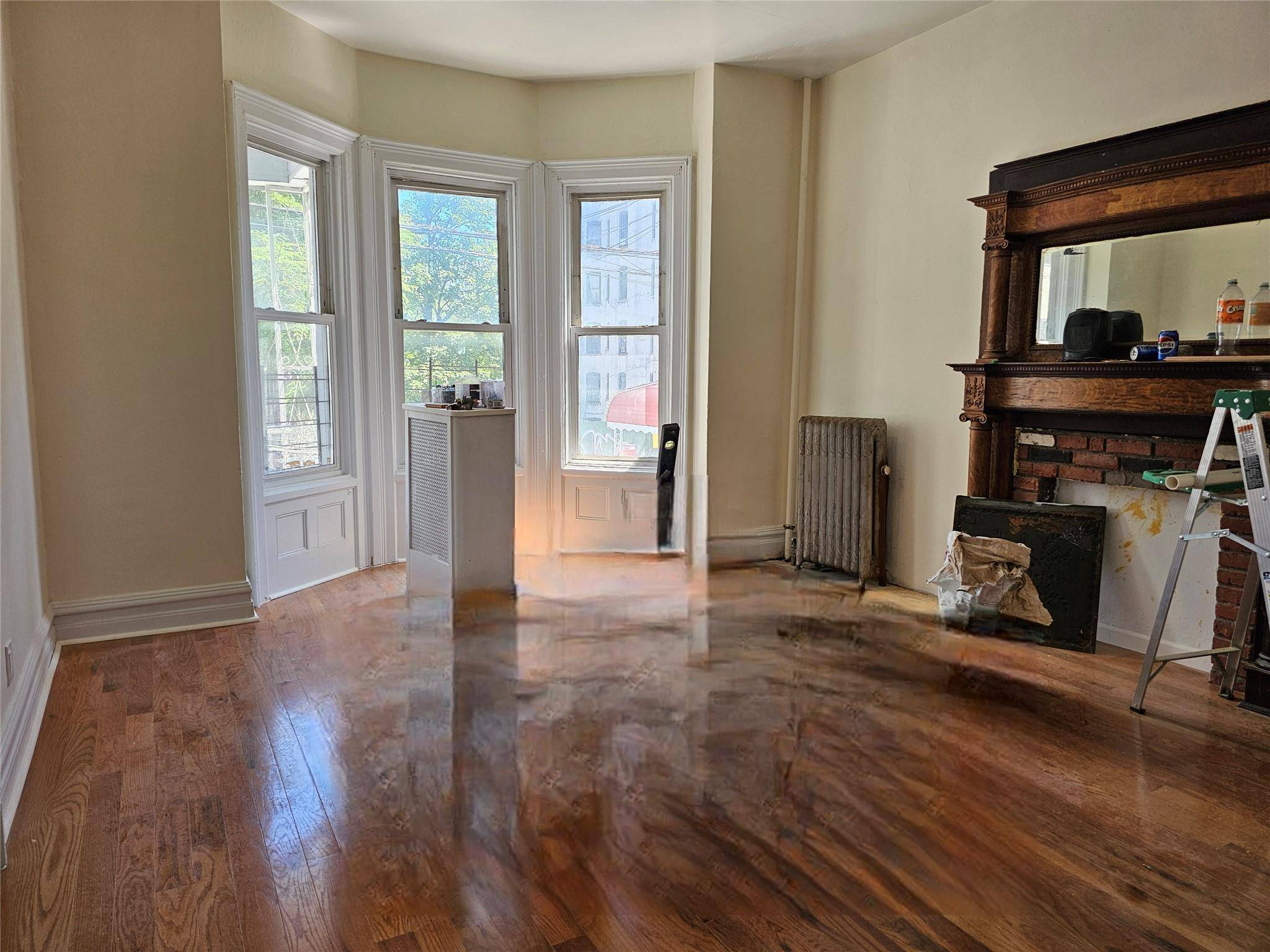 Bronx, NY 10458,2675 Marion AVE