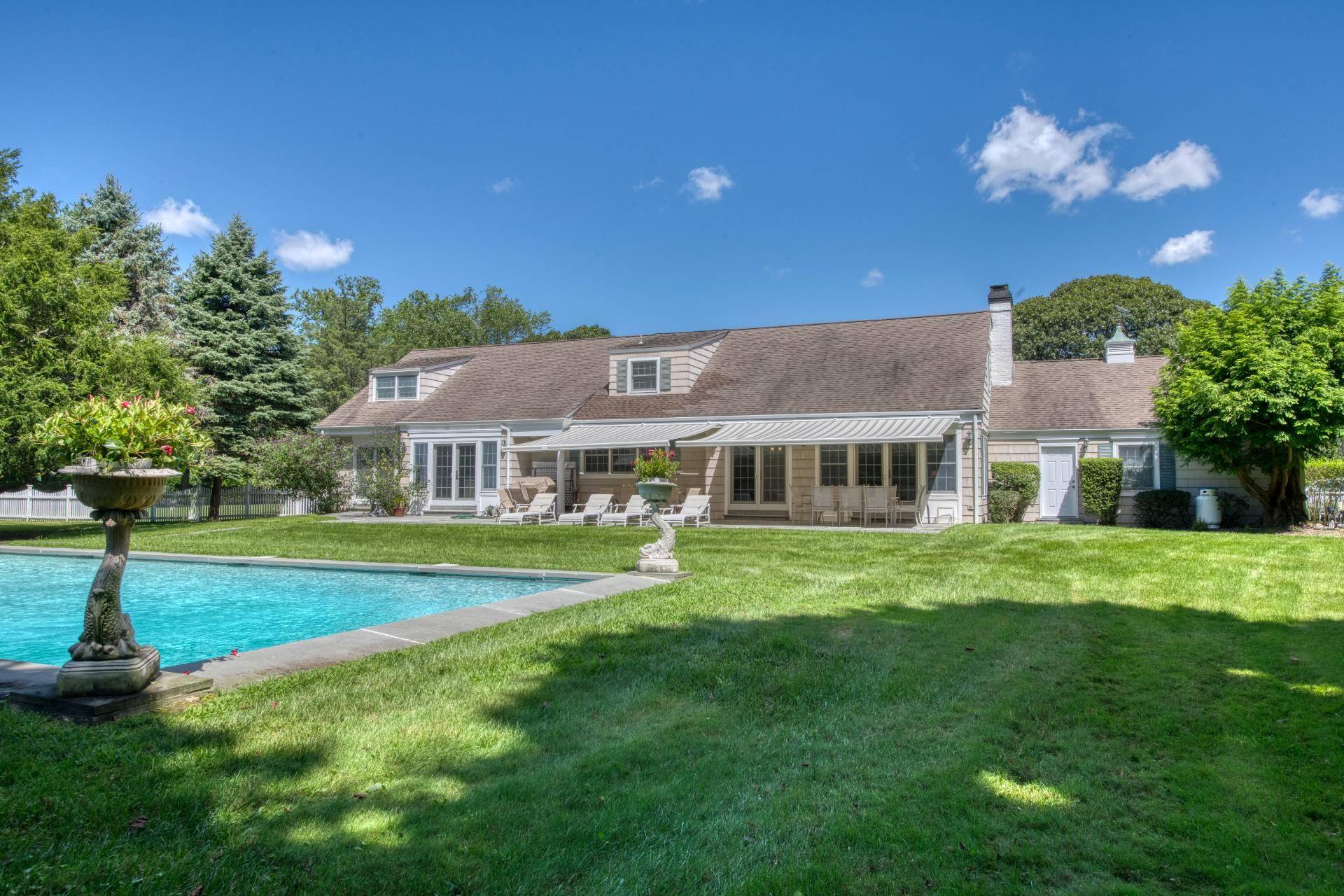 Westhampton Beach, NY 11978,73 South RD
