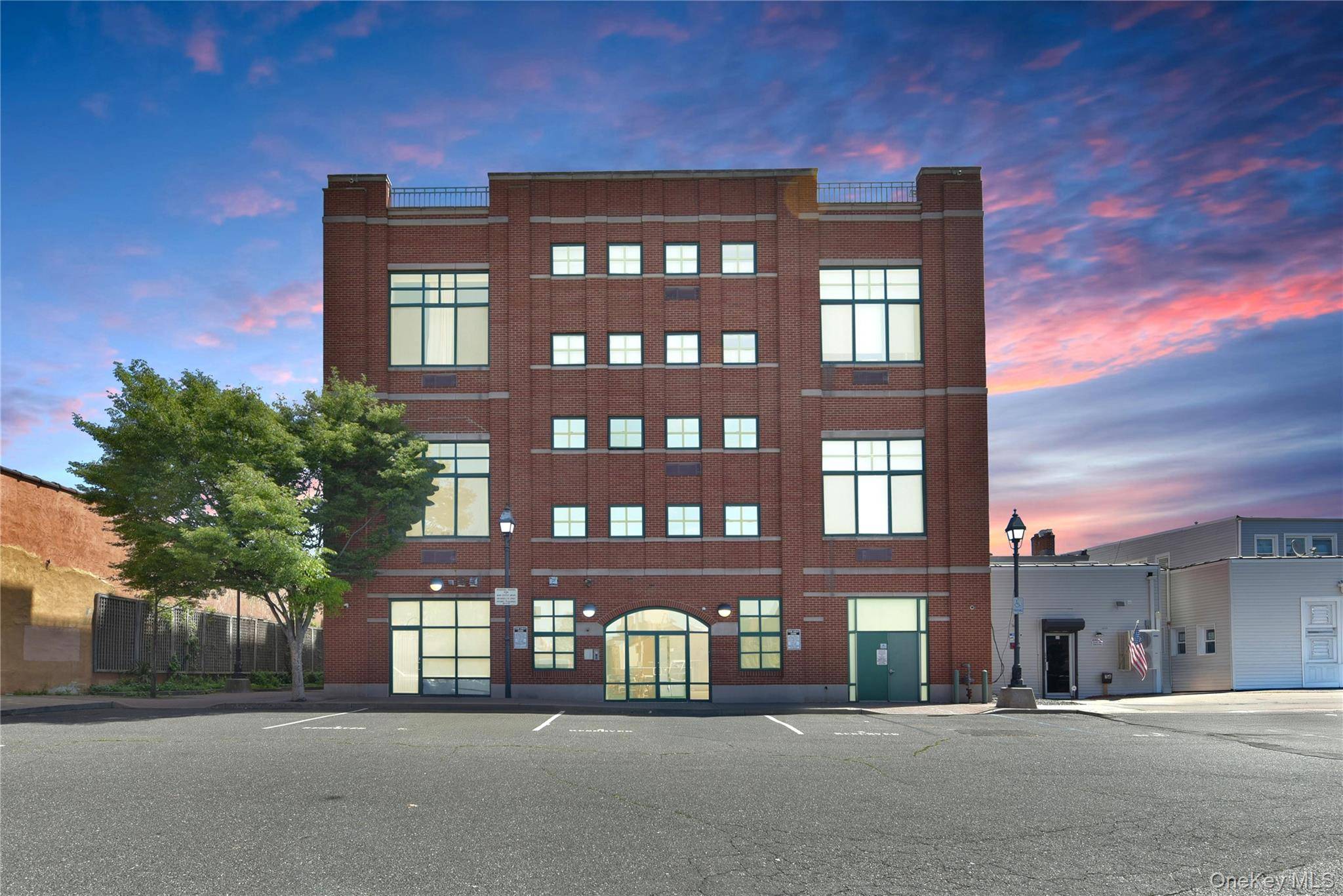 Freeport, NY 11520,70 S Main ST #307-PH